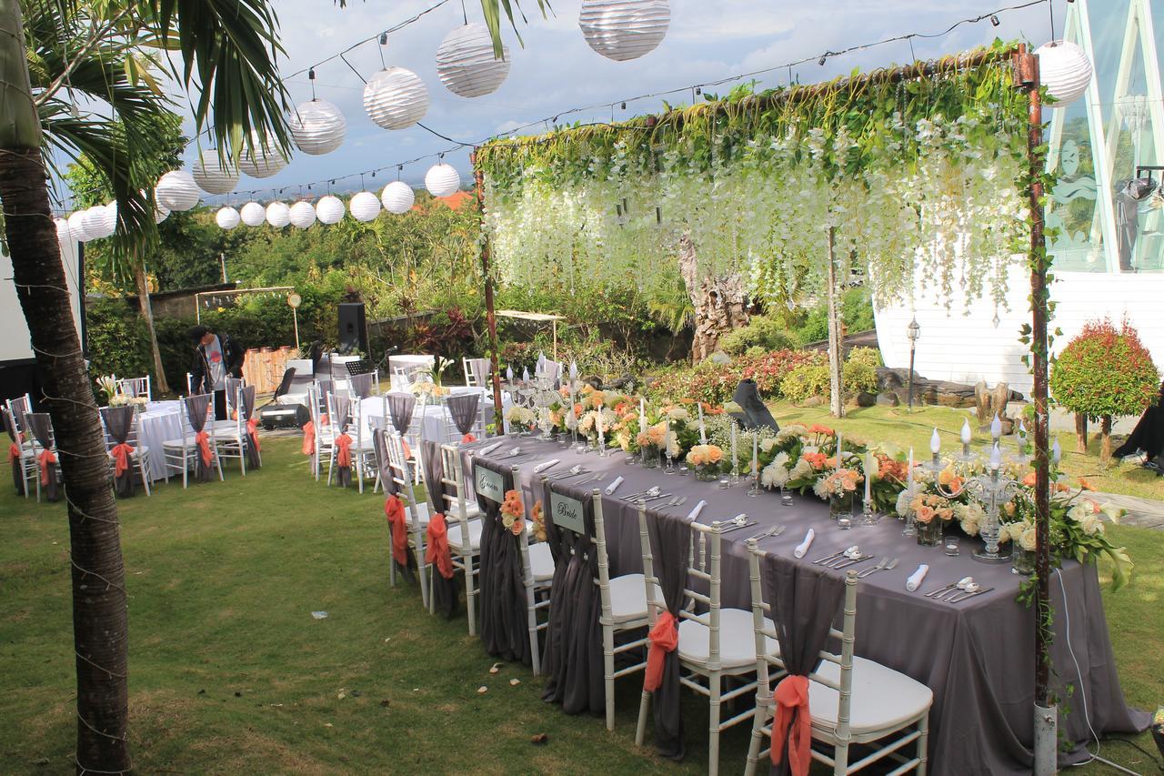 Villa Noah And Chapel Jimbaran (Bali)