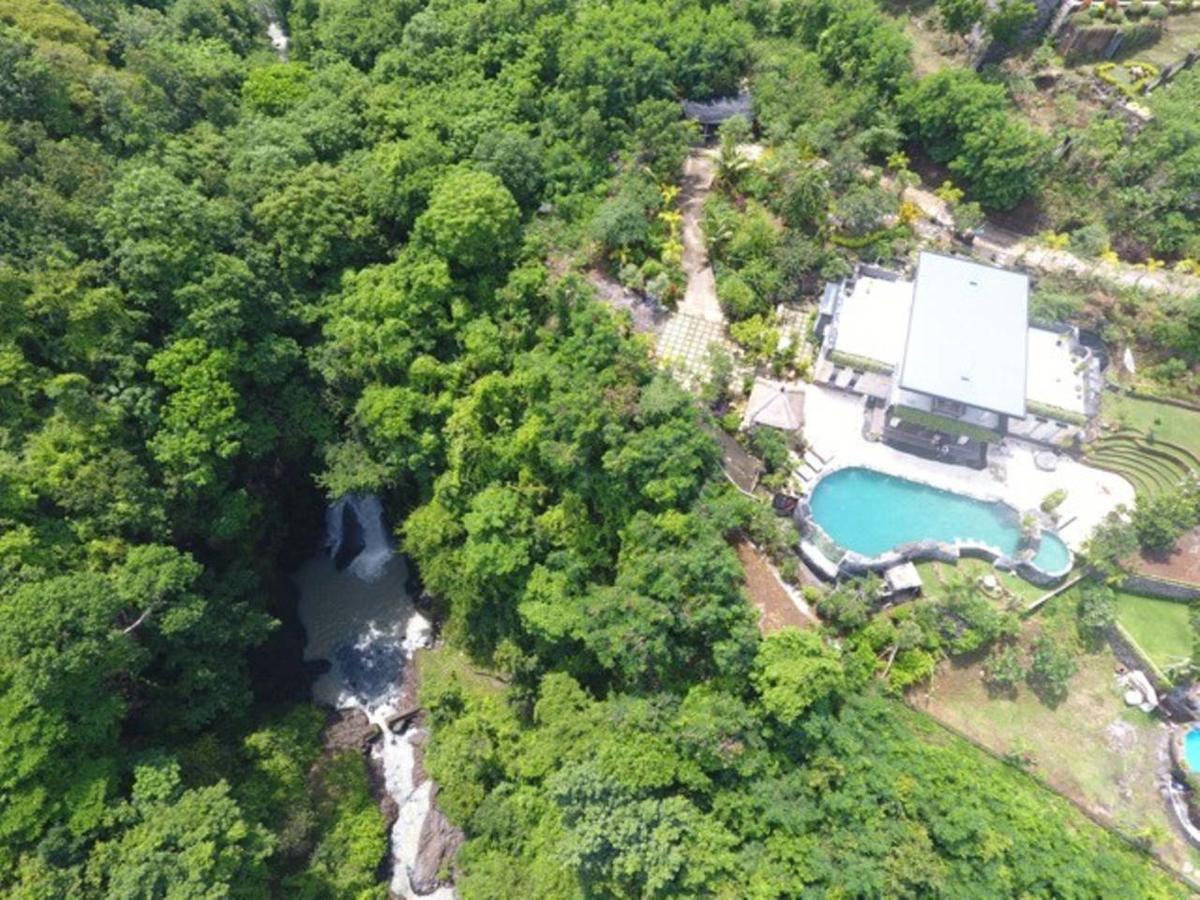 Sing Sing Resort Lovina (Bali)