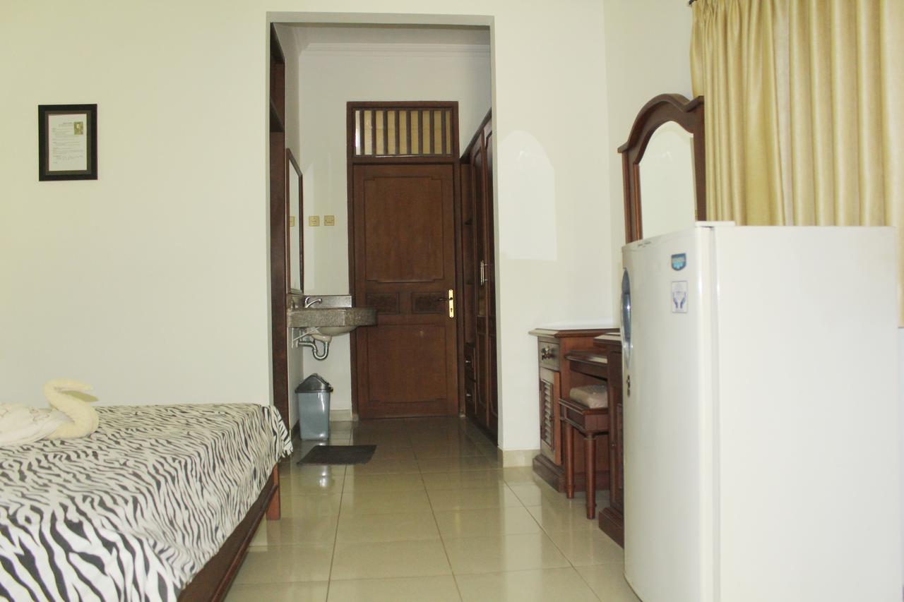 Yulia 1 Tempat Tidur & Sarapan Sanur (Bali)