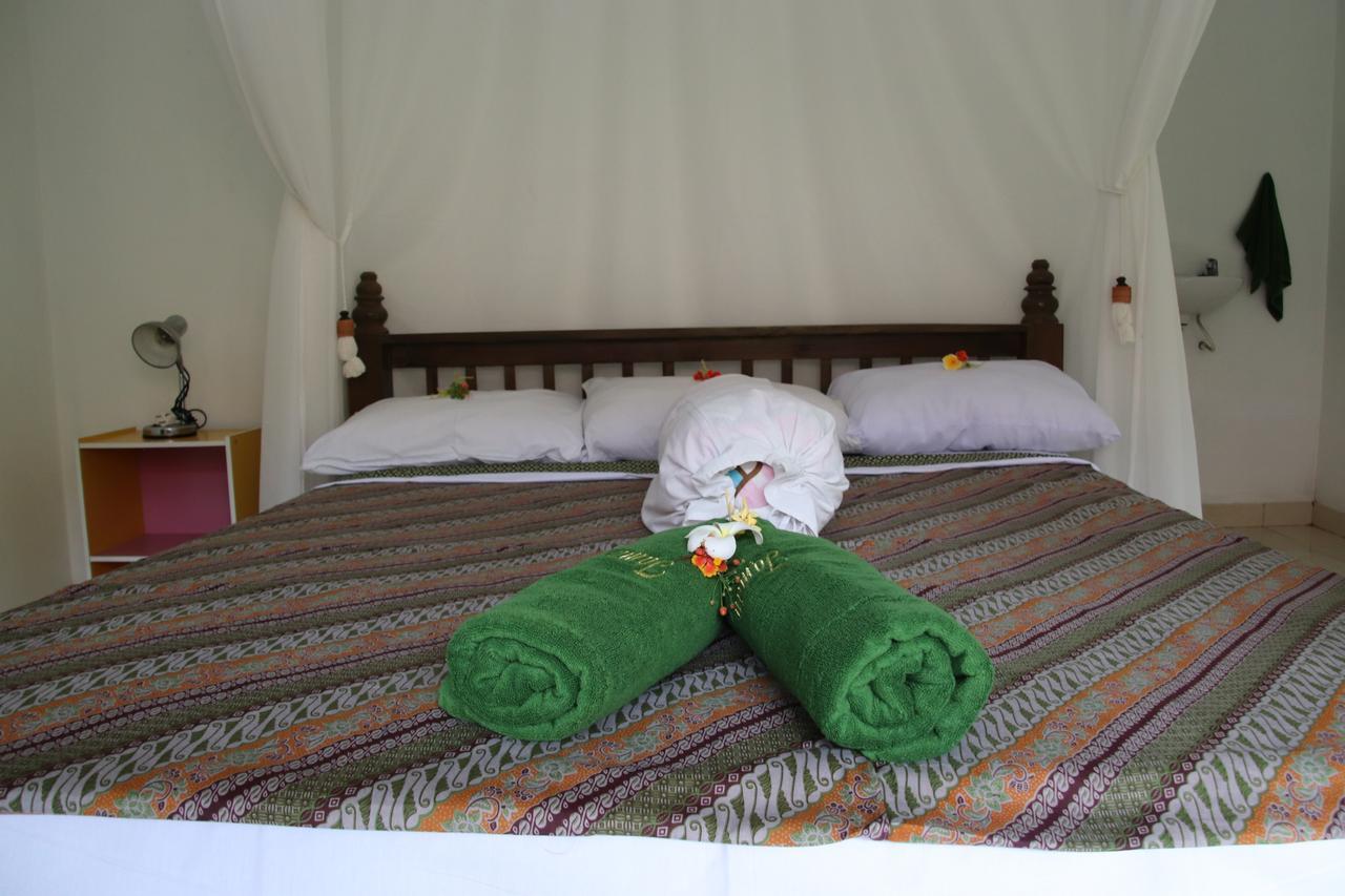 Guest house Taman Sandat *