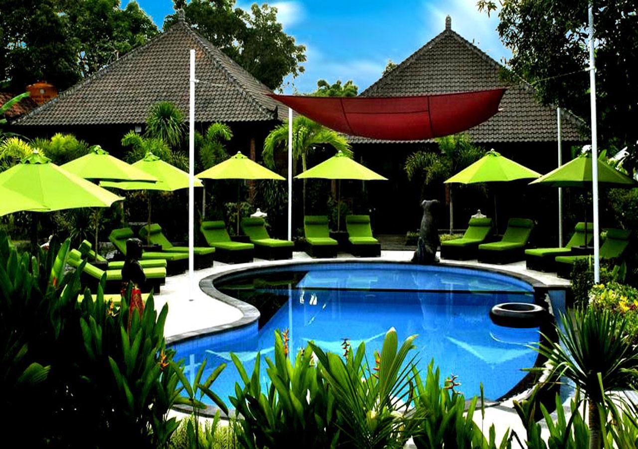 Damara Holiday park 3*