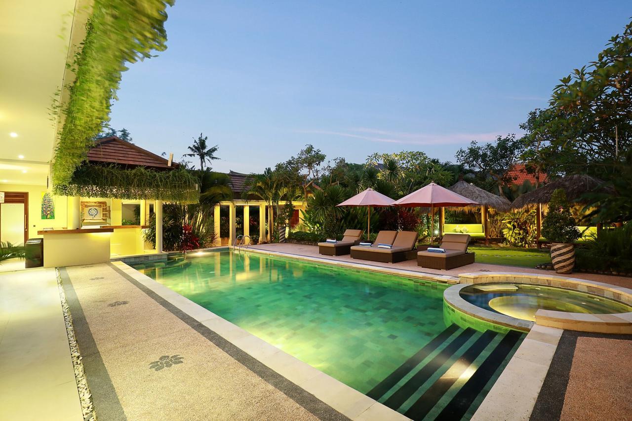 Villa J Deluxe