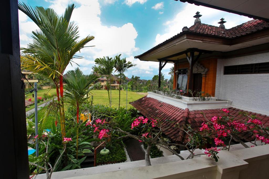 Yulia Village 3*
