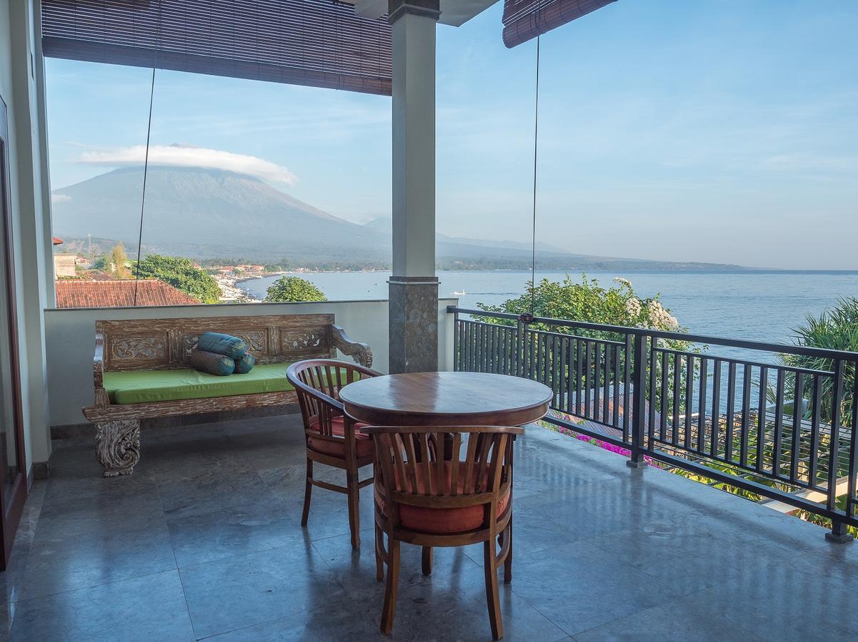 Amed Beach Villa