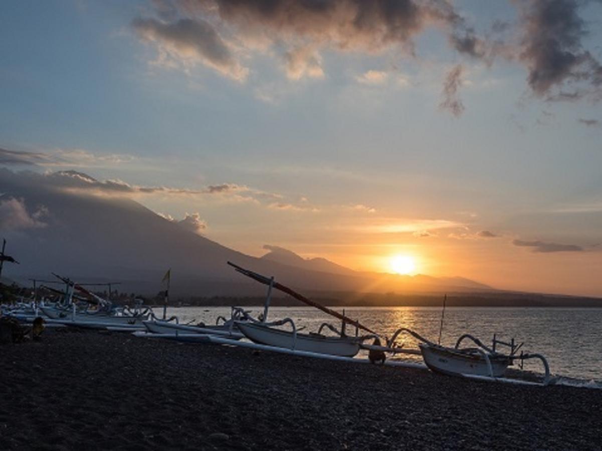 Amed Beach Villa