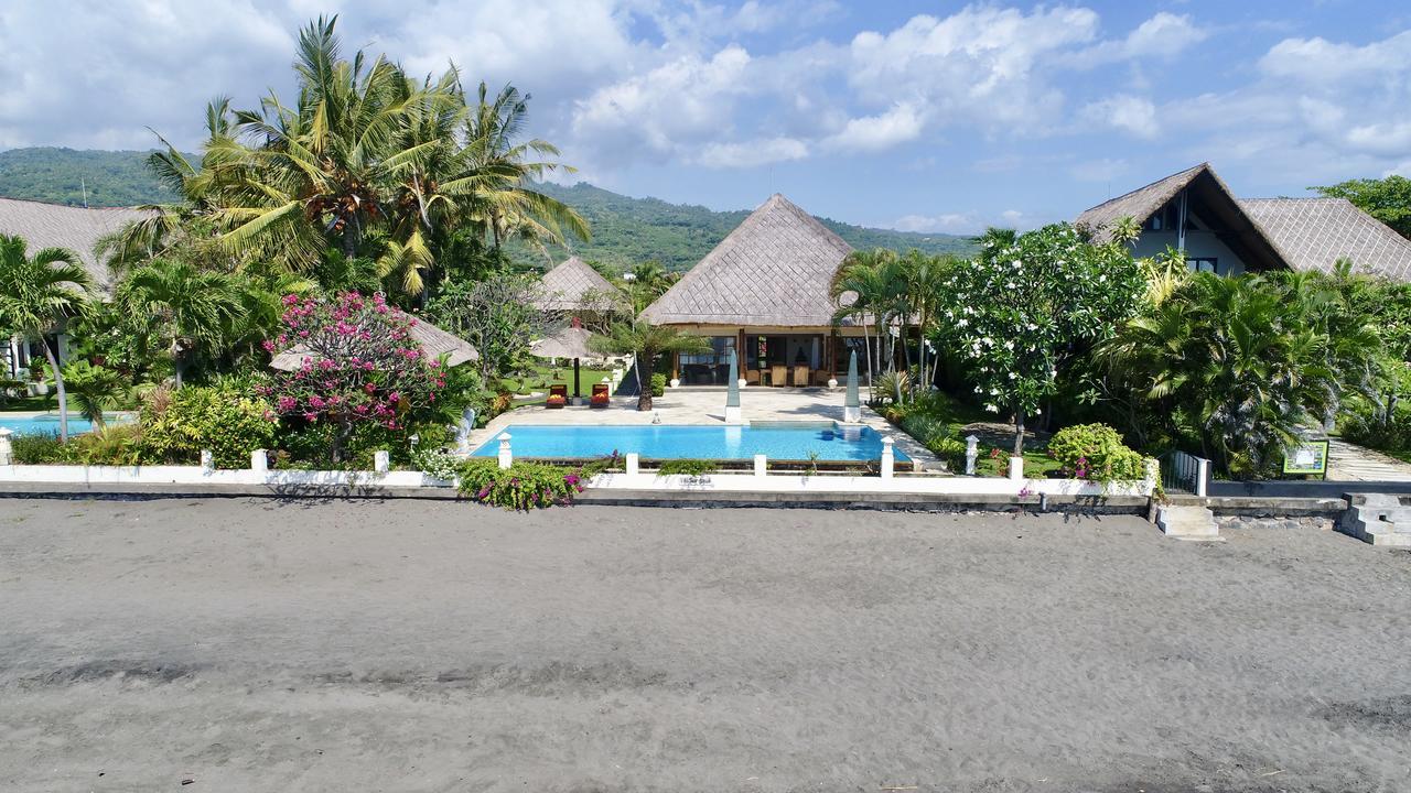 Villa Surgawi Lovina (Bali)