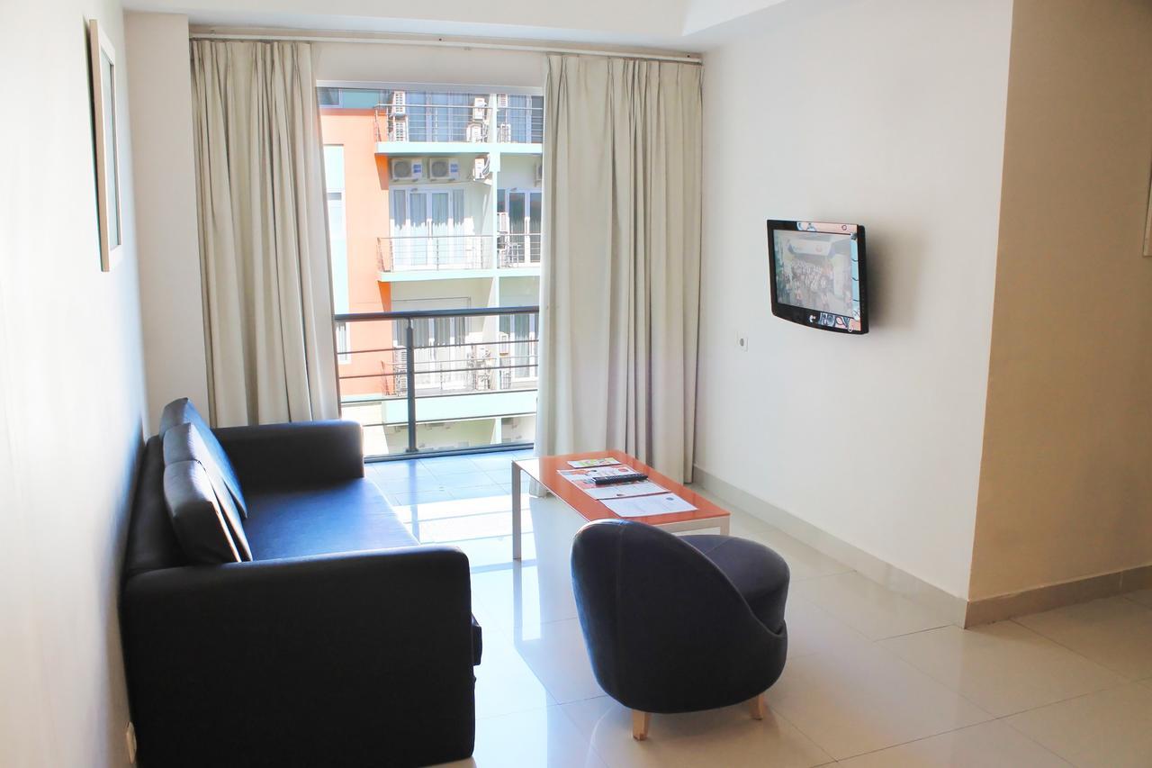 Harris & Residences Riverview Kuta, Bali Hotel Kuta (Bali)