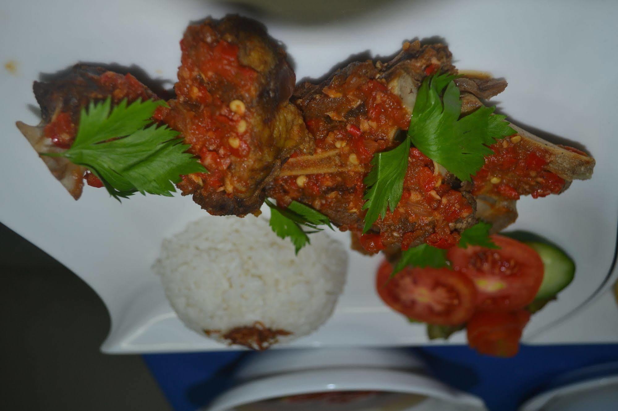 Solaris Kuta Hotel 3*