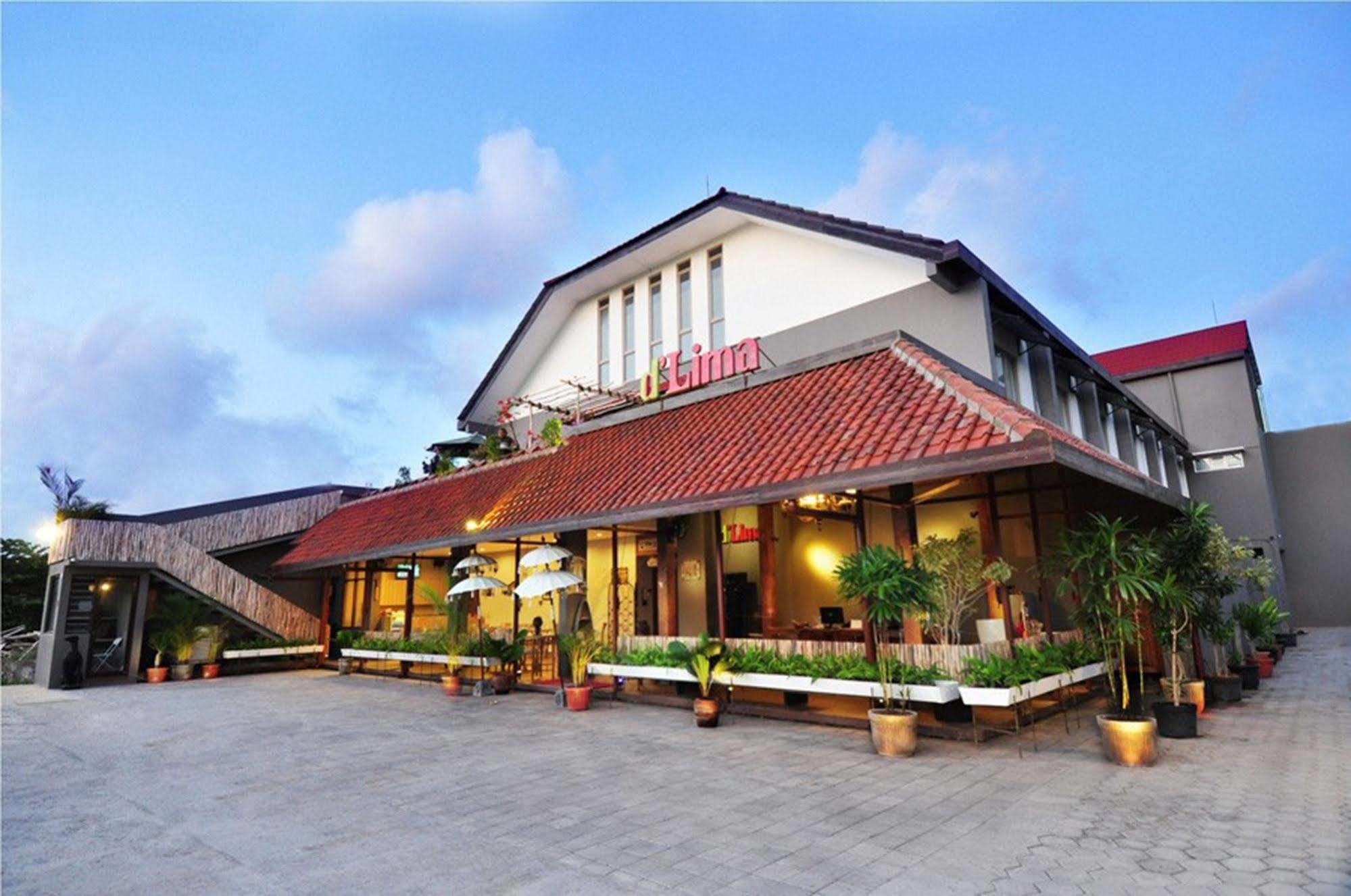 Hotel D'lima & Kuta (Bali)