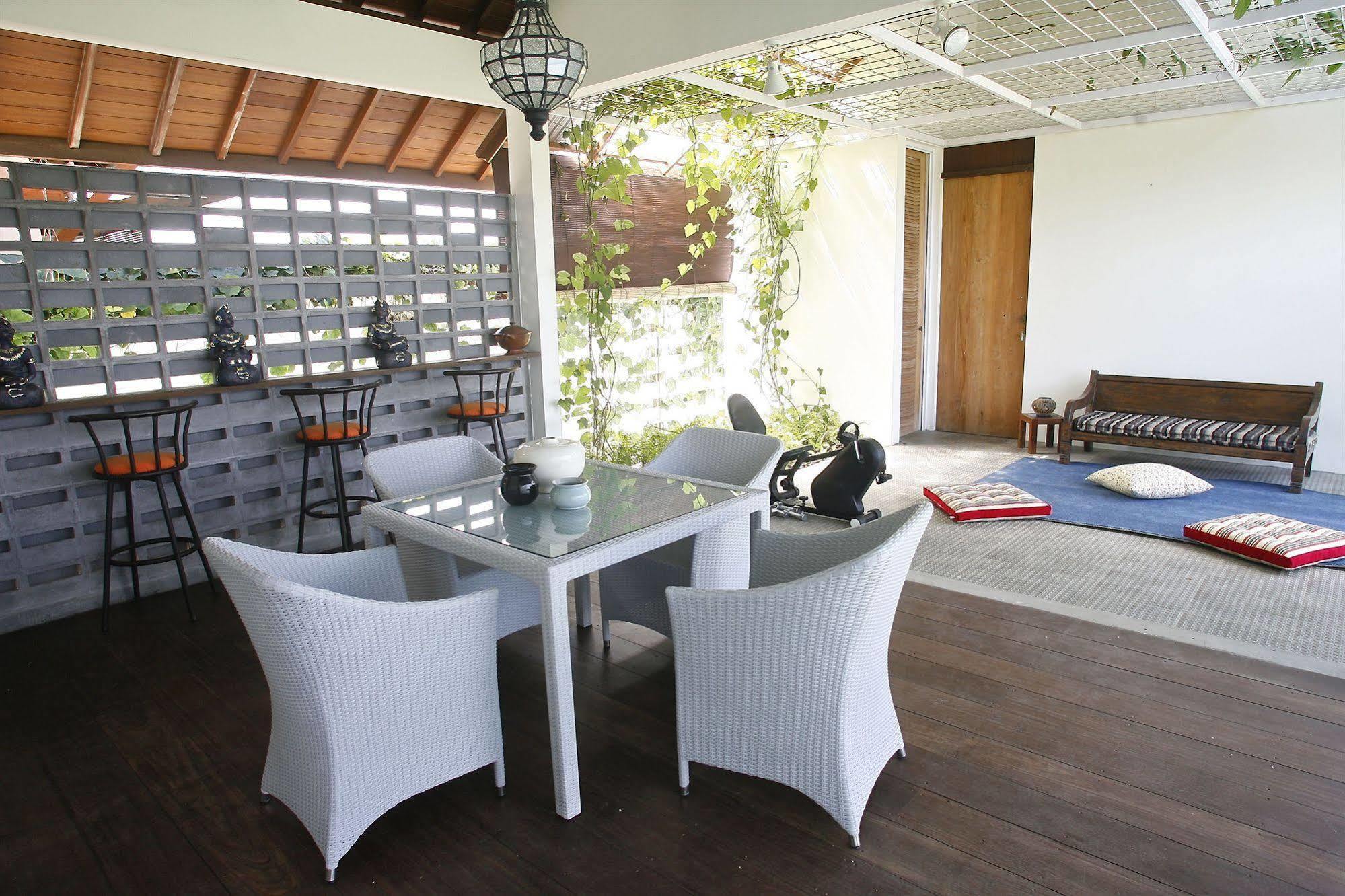 Villa Charming 2 Bdr With Swimming Pool