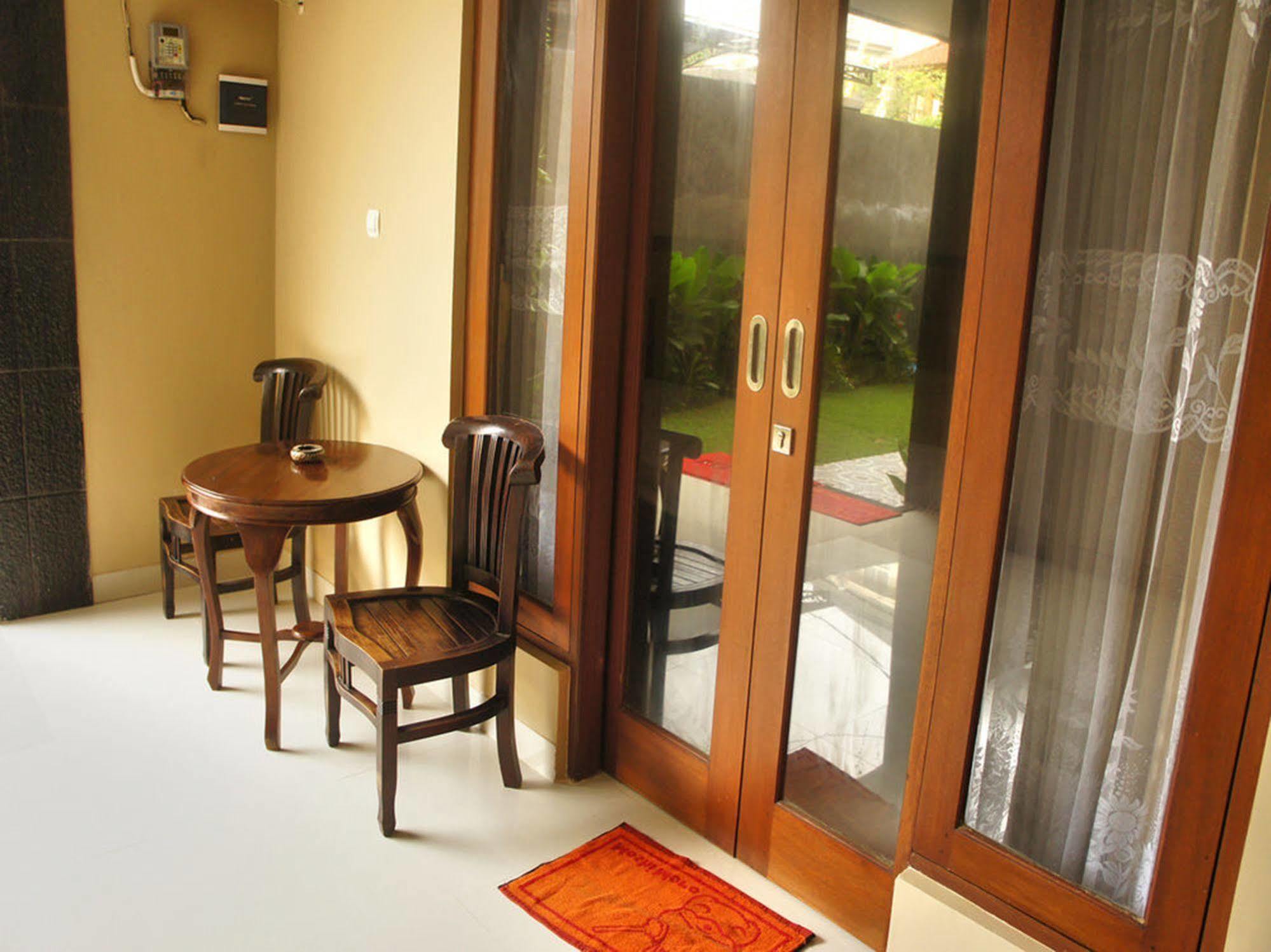 Rena Segara House 2*
