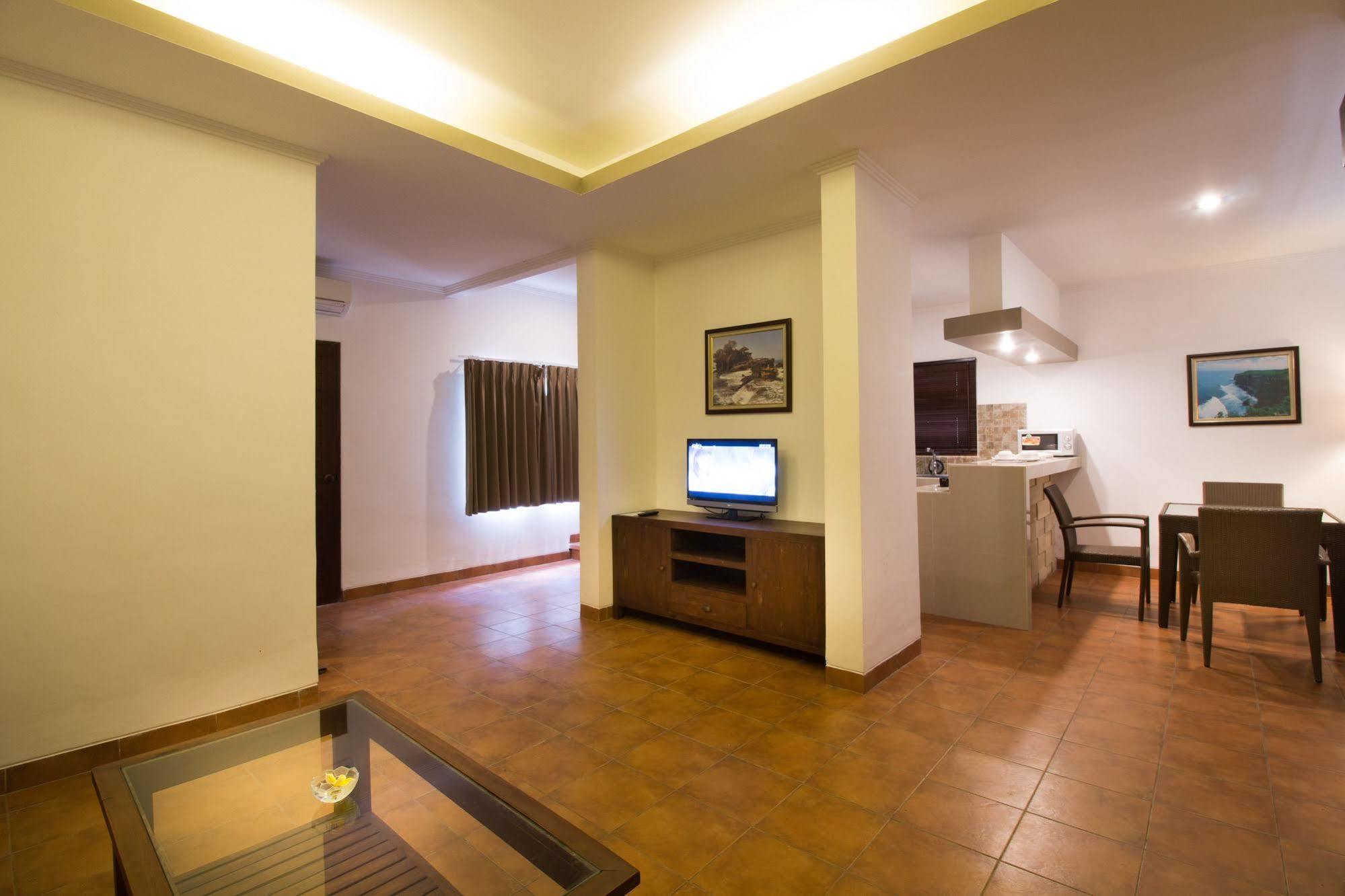 Vidi Boutique 3*