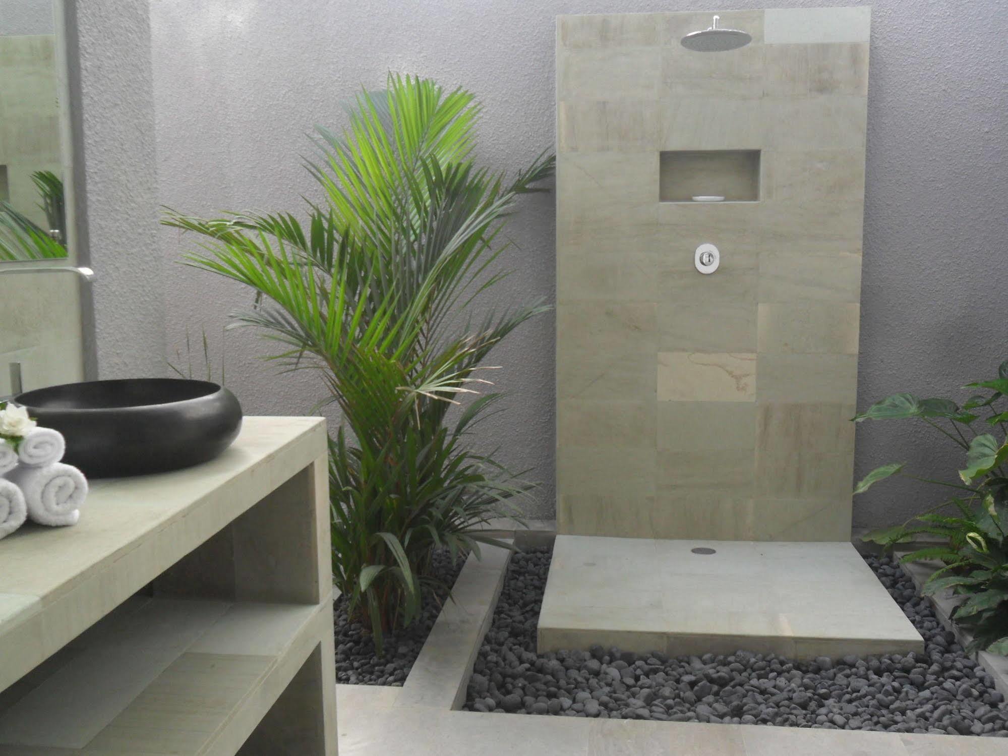 Ju'blu 3* Lovina (Bali)
