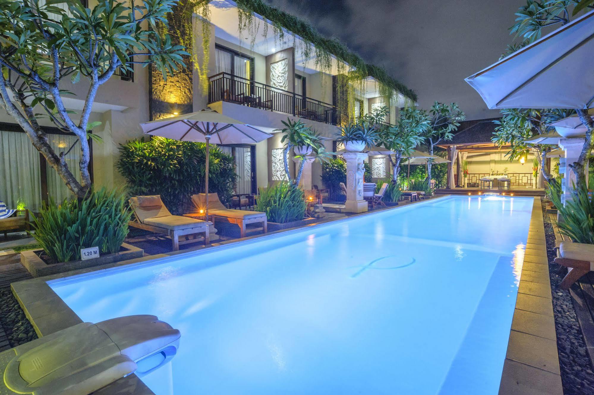 Hotel D'penjor 4*