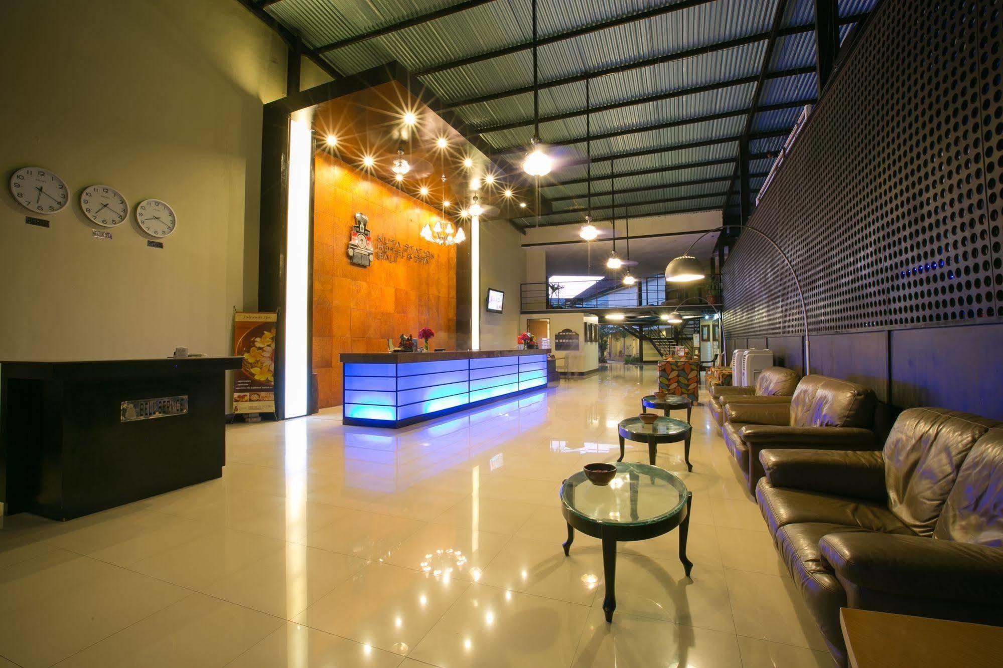 Hotel Kuta Station And 3*