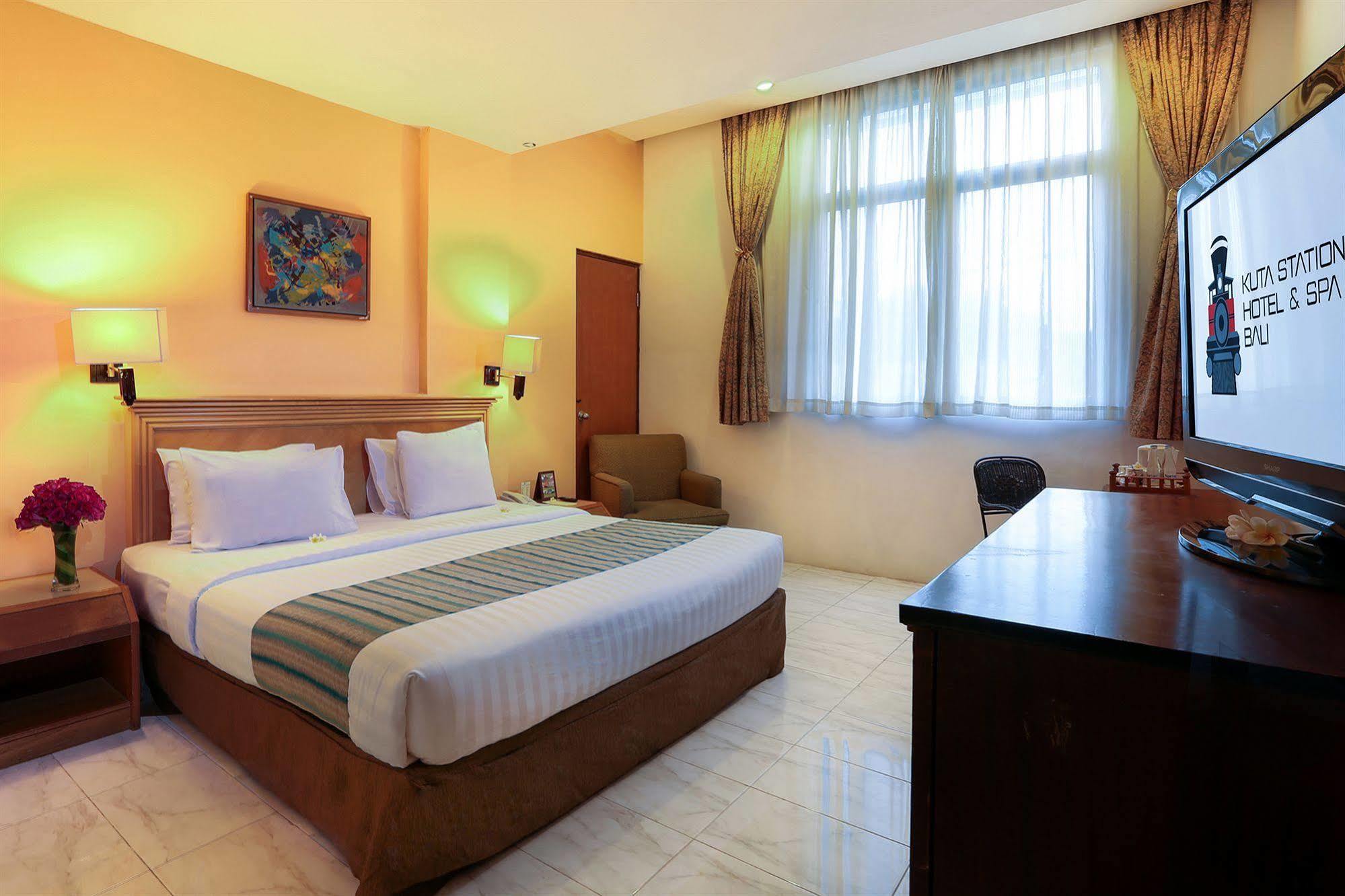 Hotel Kuta Station And