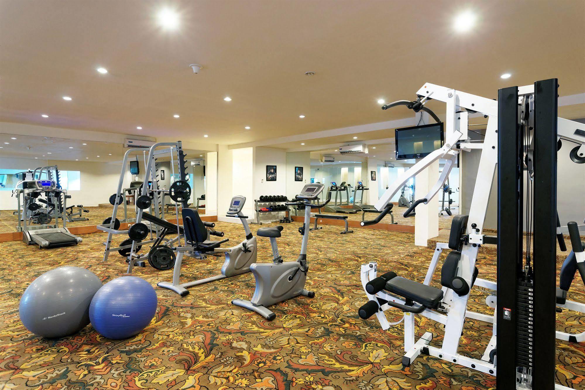 Hotel Kuta Station And