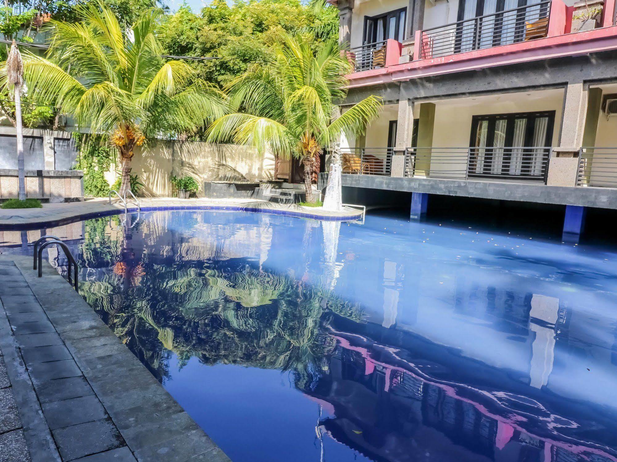Taman Tirta Ayu Pool And Mansion Tuban (Bali)