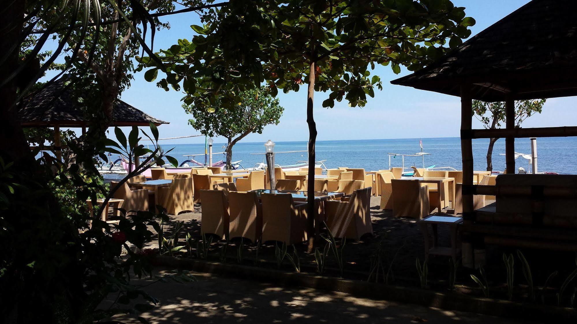 New Starlight 3* Lovina (Bali)