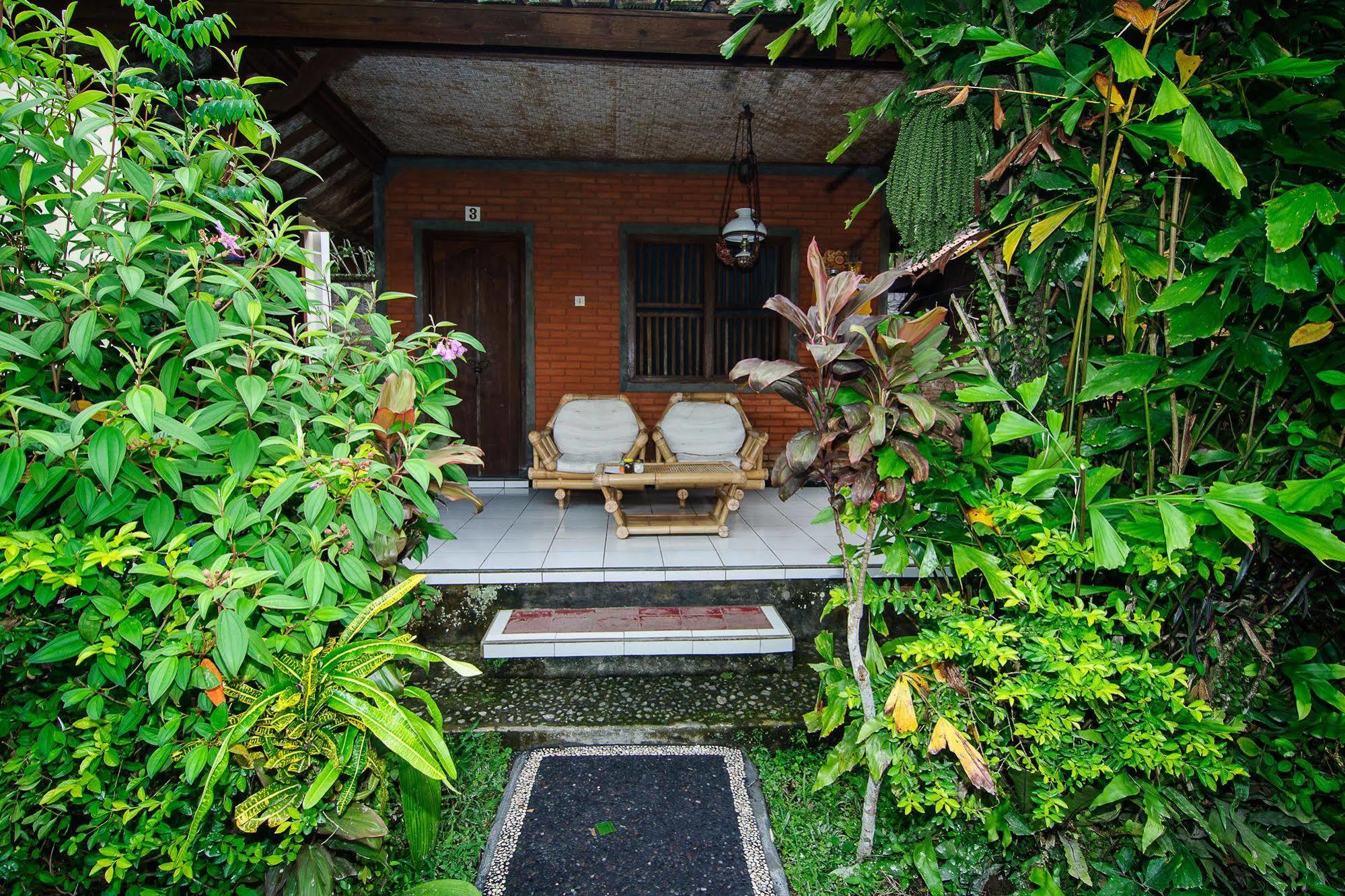 Wisma tamu Puji Hostel&bungalow Ubud (Bali)
