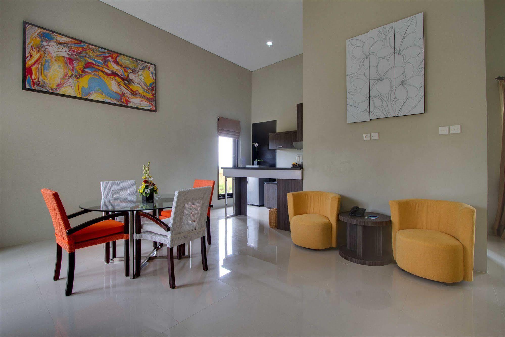 Parkside Denbukit & 3* Jimbaran (Bali)