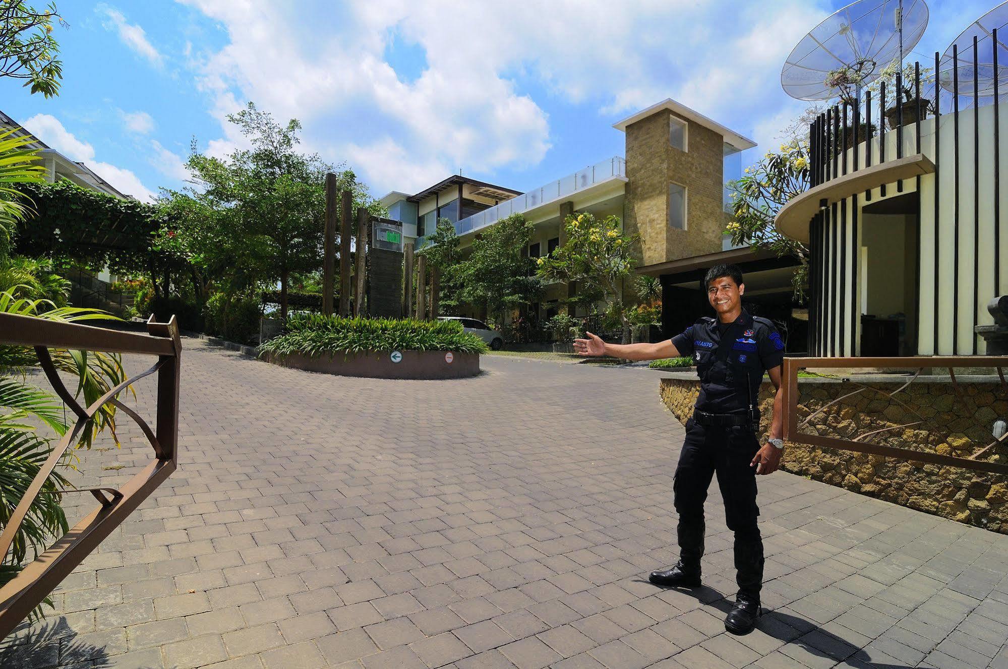Parkside Denbukit & 3* Jimbaran (Bali)