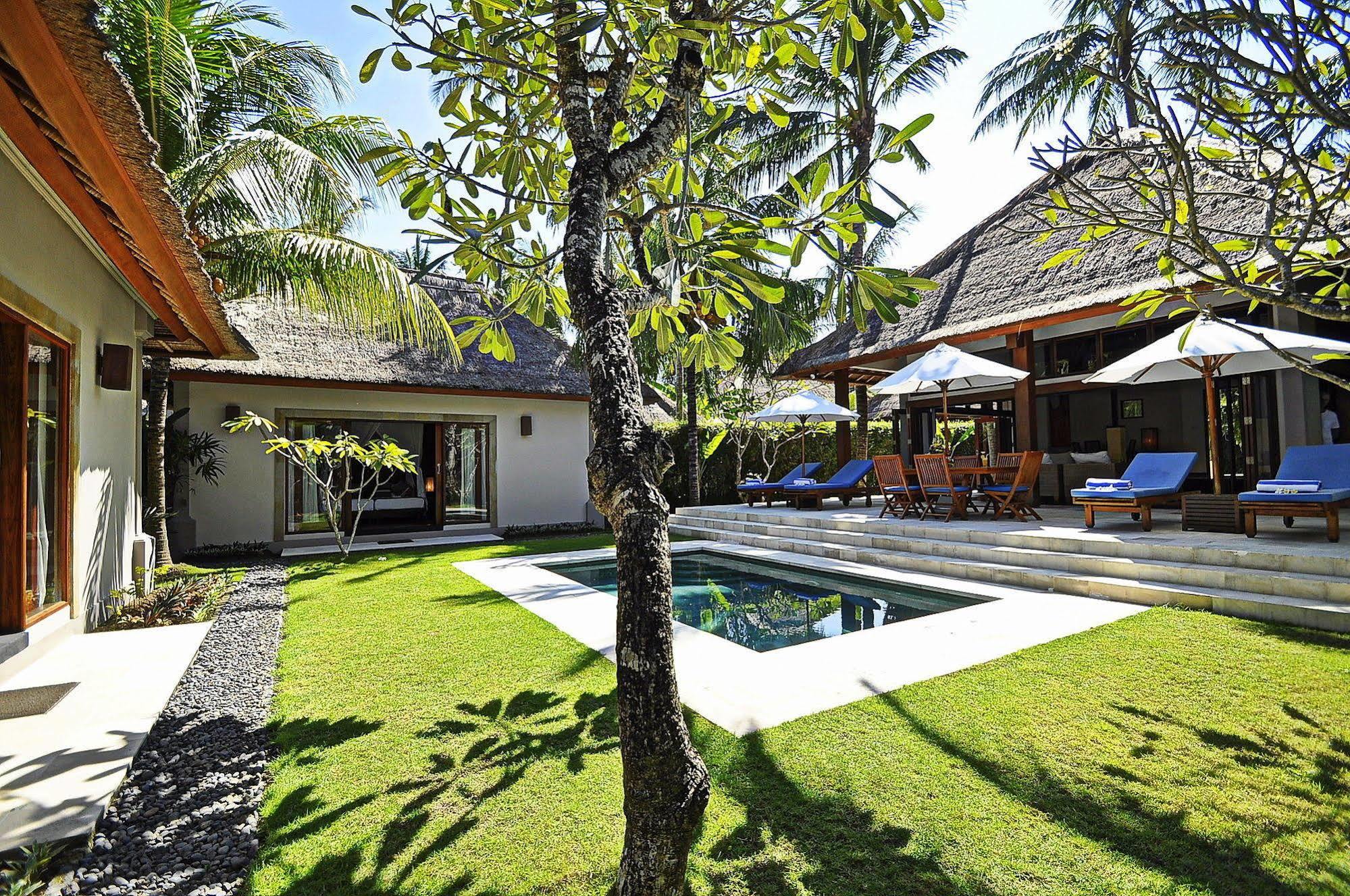 Sasoon 1, 100 Mt To * Candi Dasa (Bali)