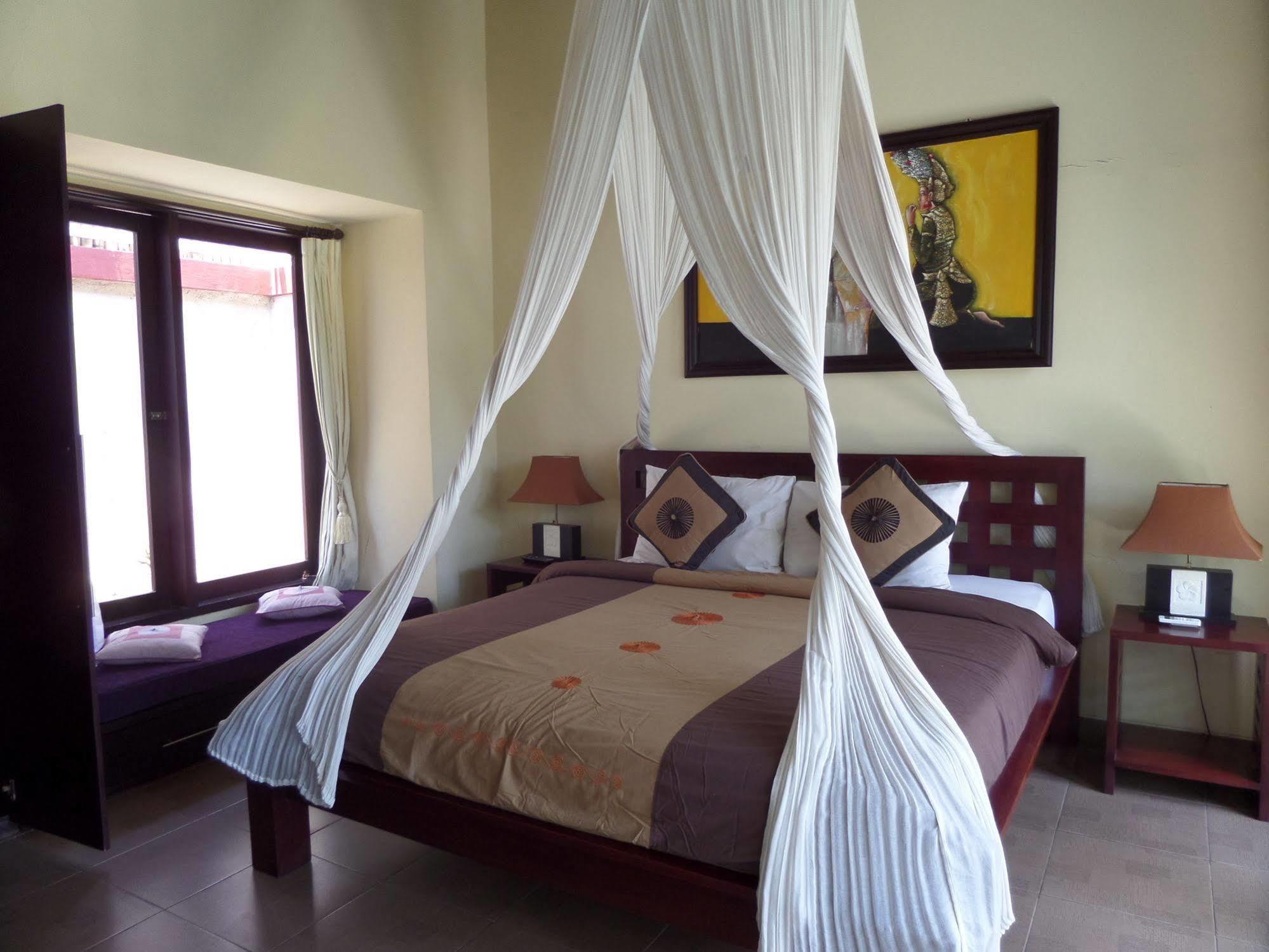 Villa The Lavana Tanjung Lima Legian (Bali)