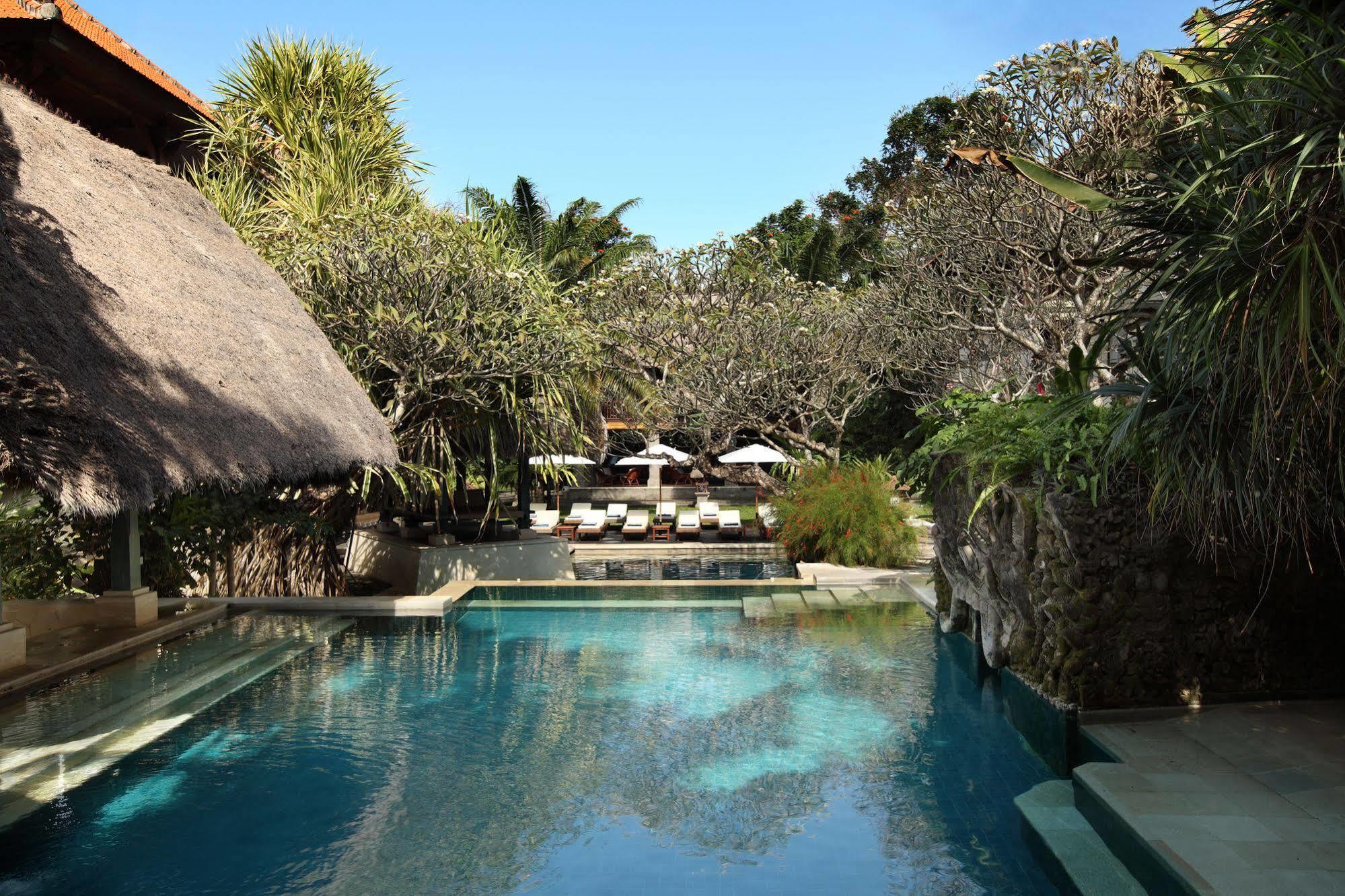 Resort Puri Santrian And