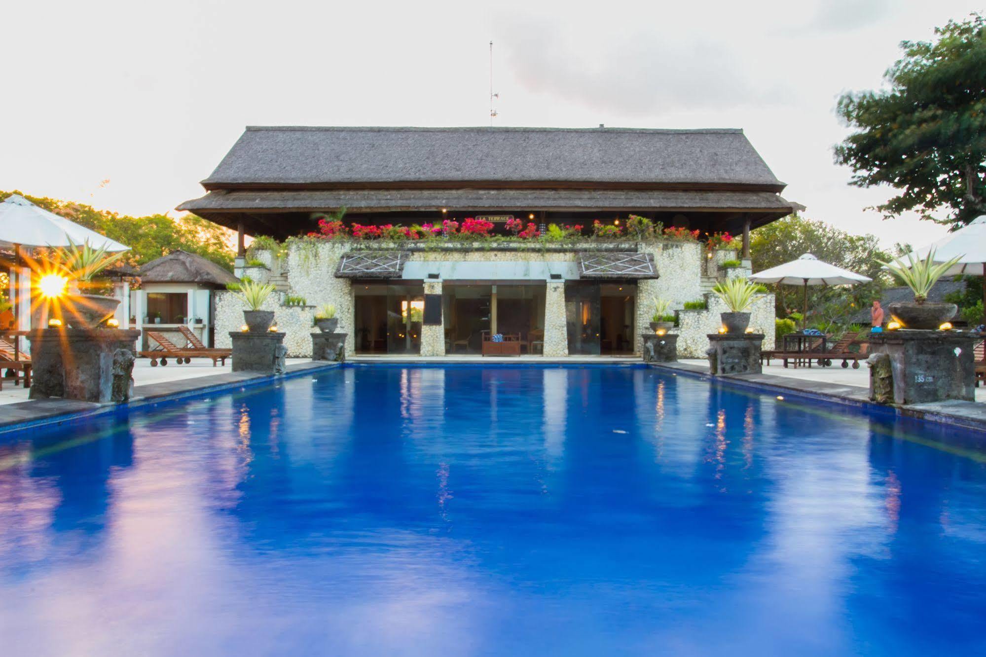 Hotel Sekar Nusa Kuta Selatan