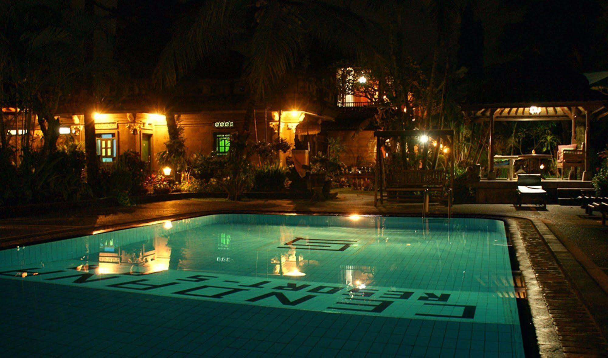 Cendana & By Mahaputra 3*