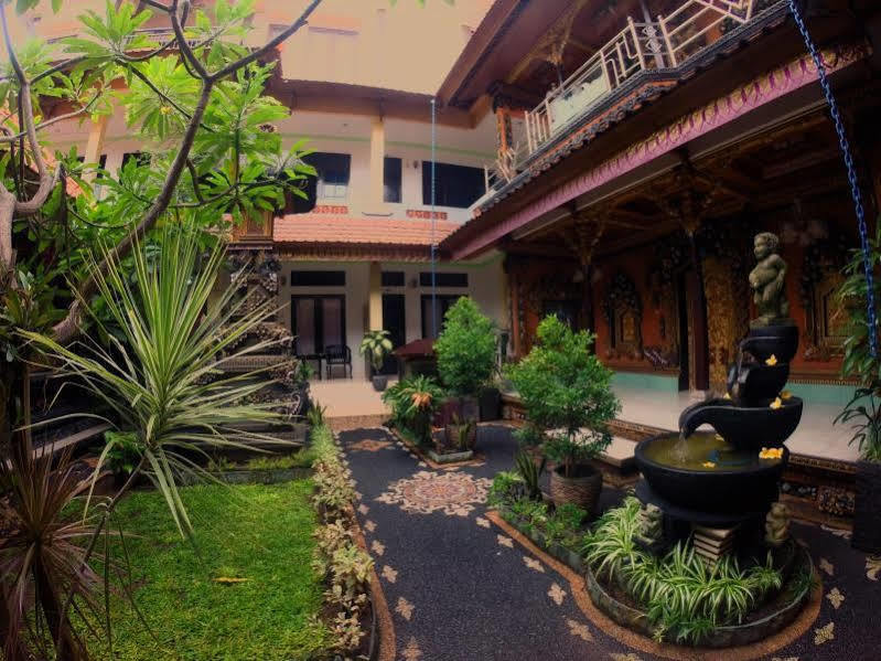 Denayu * Kuta (Bali)