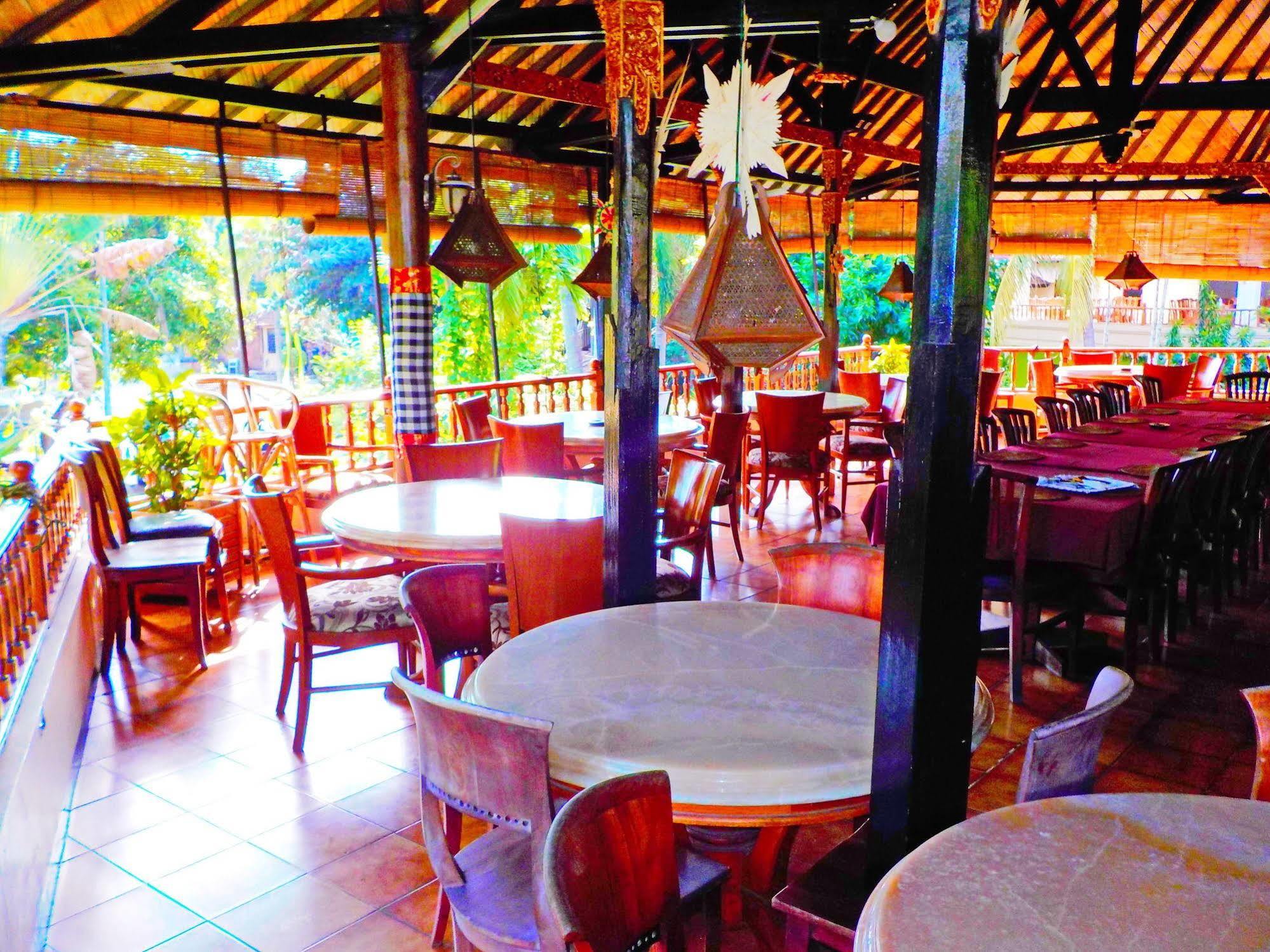 Palm Bali Hotel 3*
