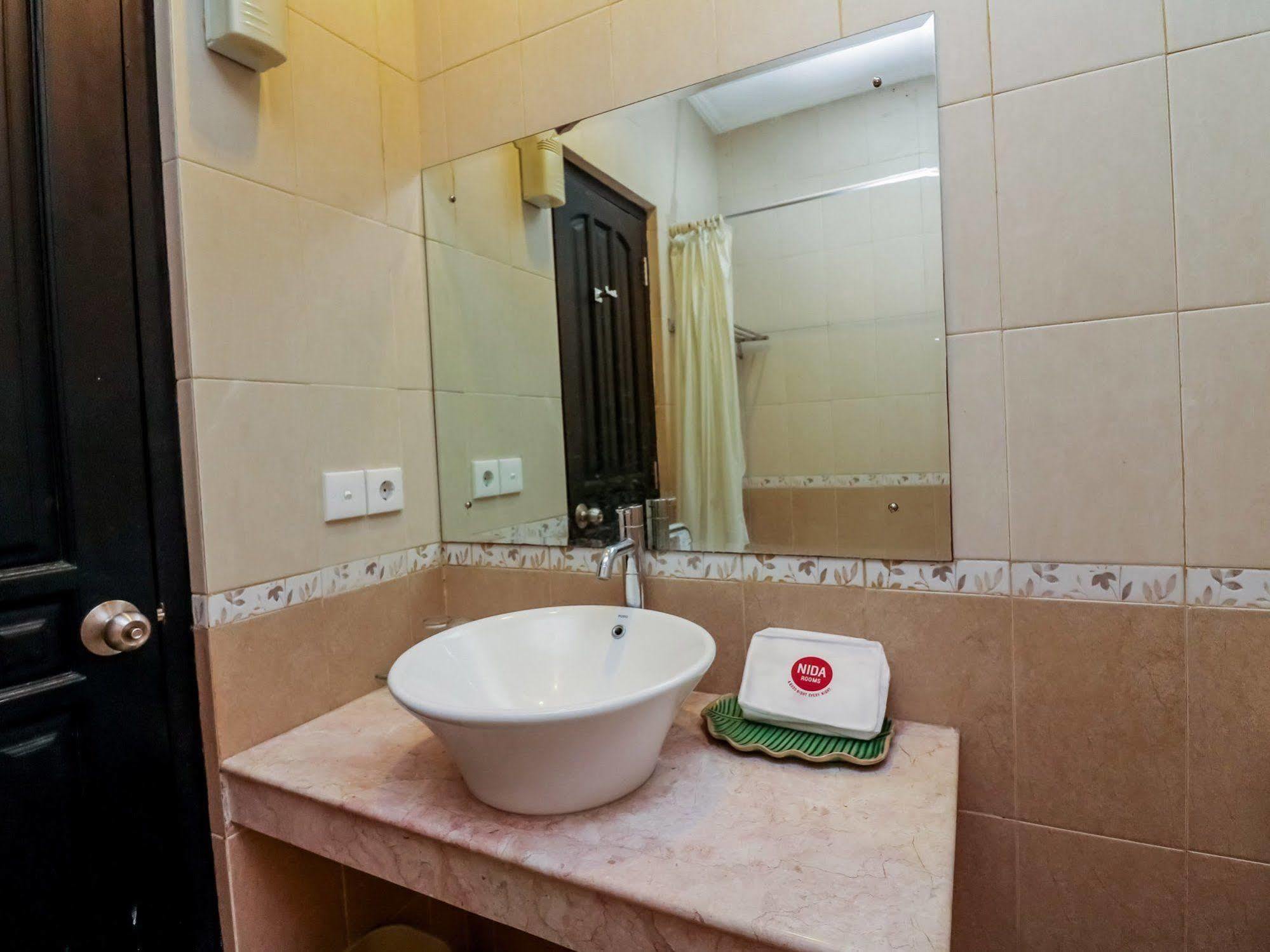 Intansari Hotel 2*