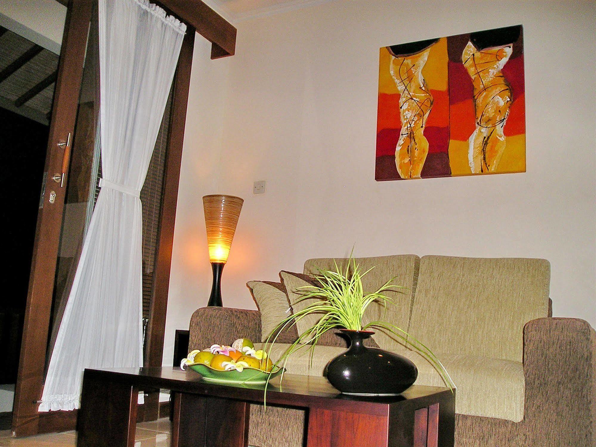 Sekuta Aparthotel 3*