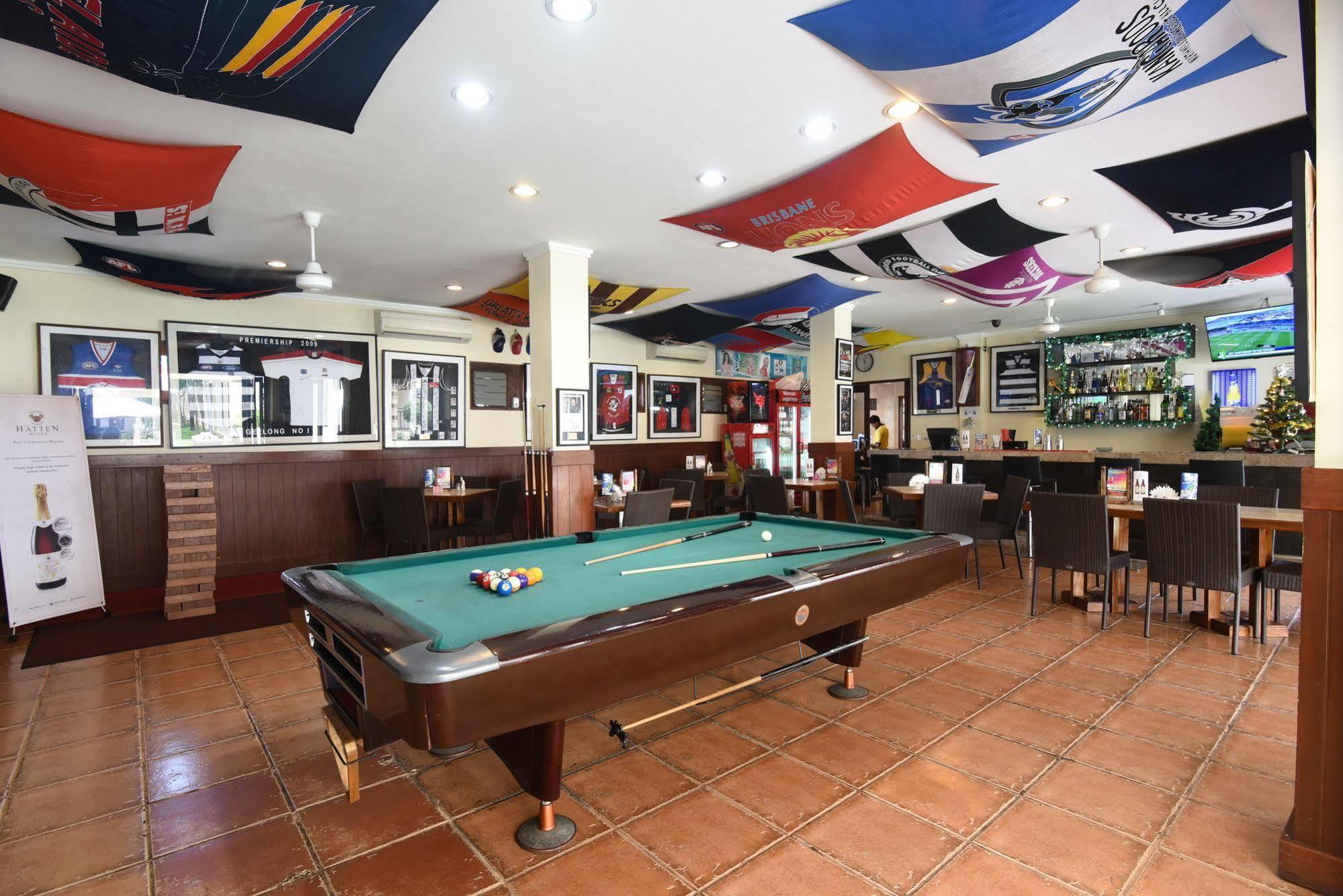 Kuta Town House Aparthotel 4*