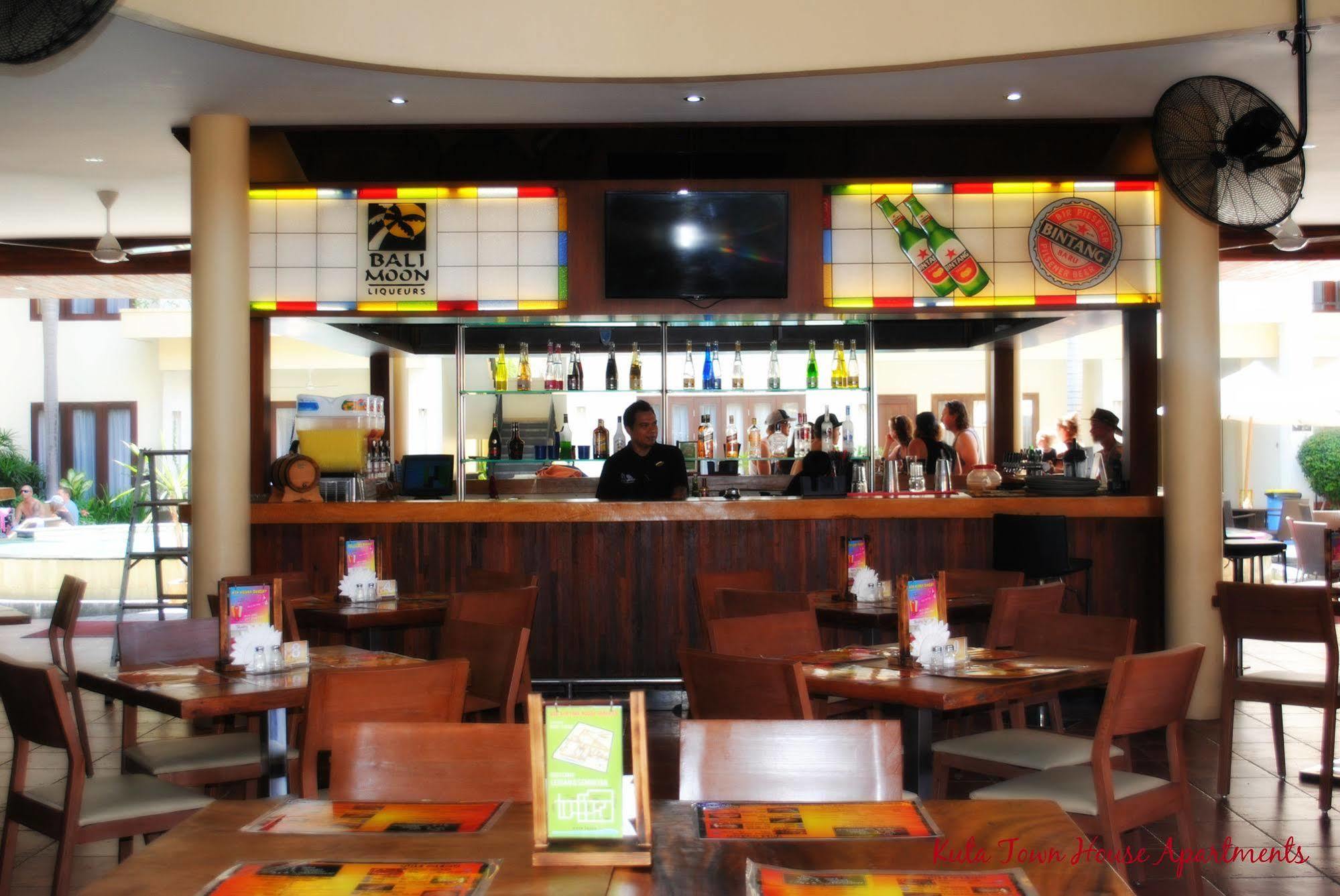 Aparthotel Kuta Town House 4*