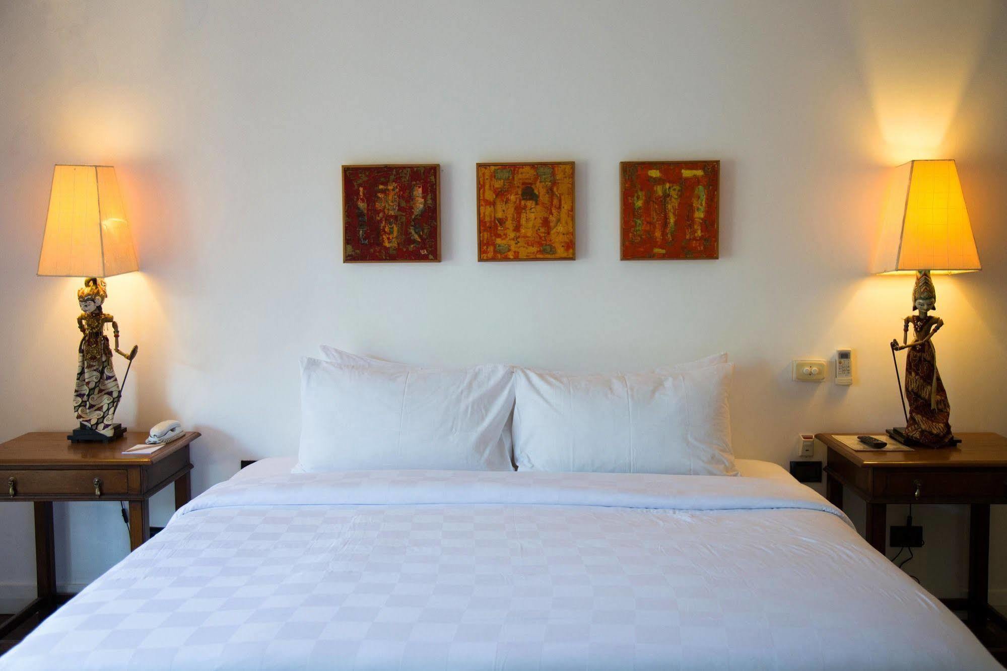Downtown * Seminyak (Bali)