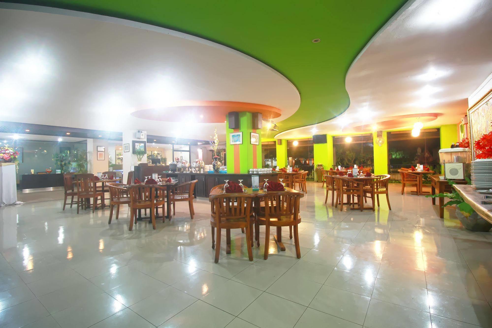 Grand Santhi 3* Denpasar (Bali)