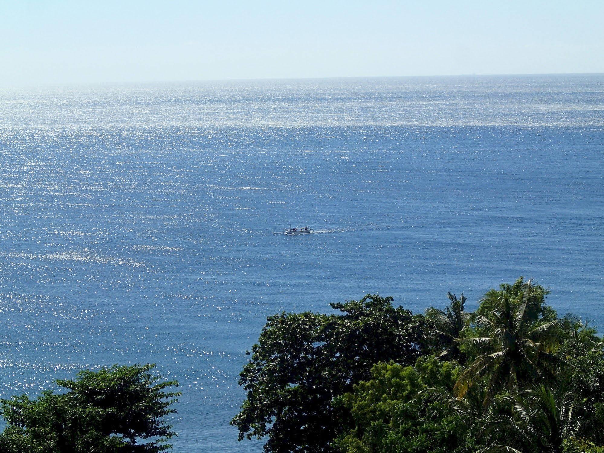 Titi Sedana * Amed (Bali)
