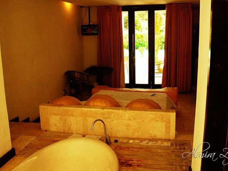 Hotel Collection O 3973 Jeje 3*