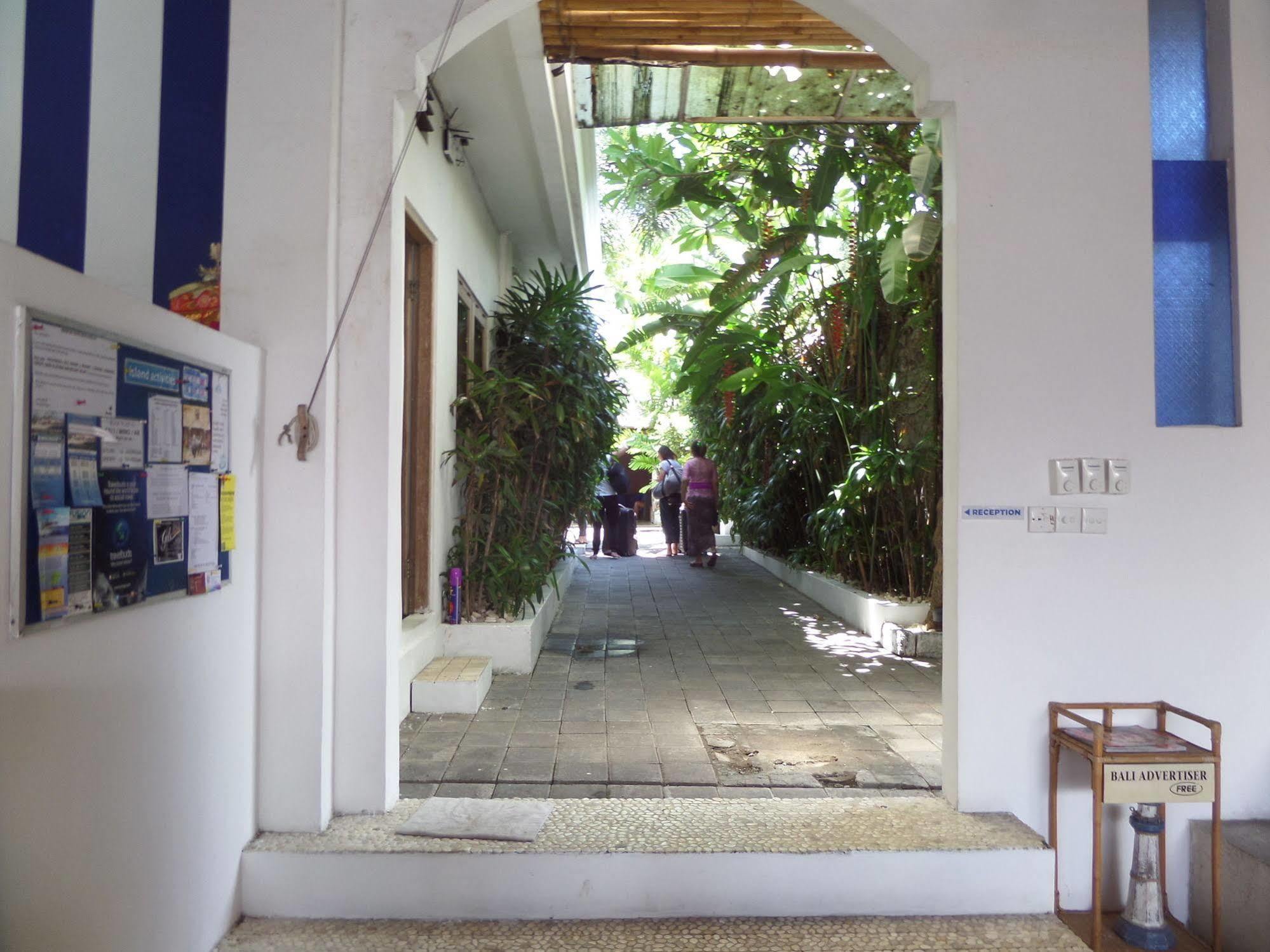 Hostel The Island Bali *