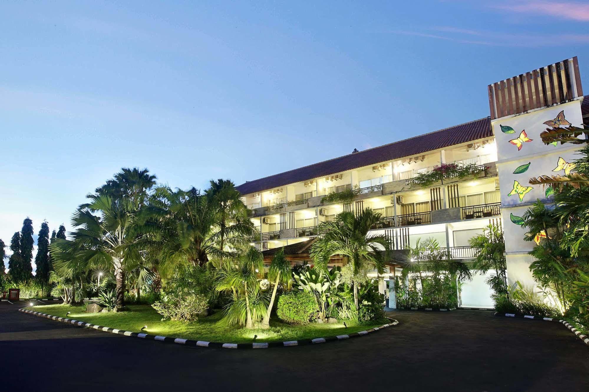 Swiss-belhotel Segara & 4*