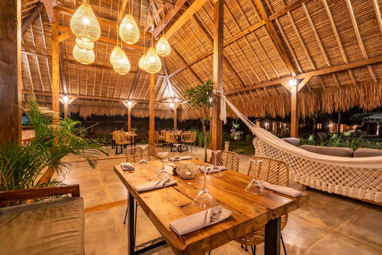 Escape Eco 4*