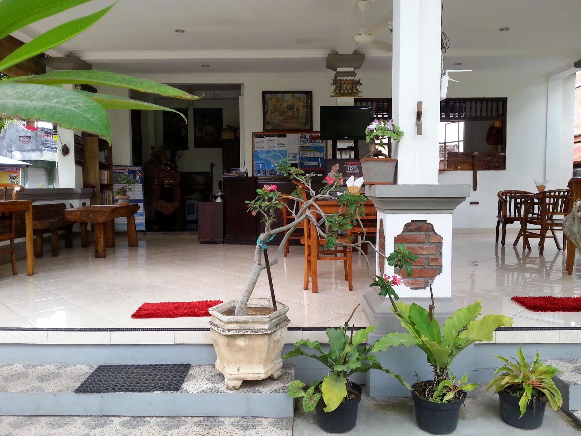 Guest house Puri Mandhara
