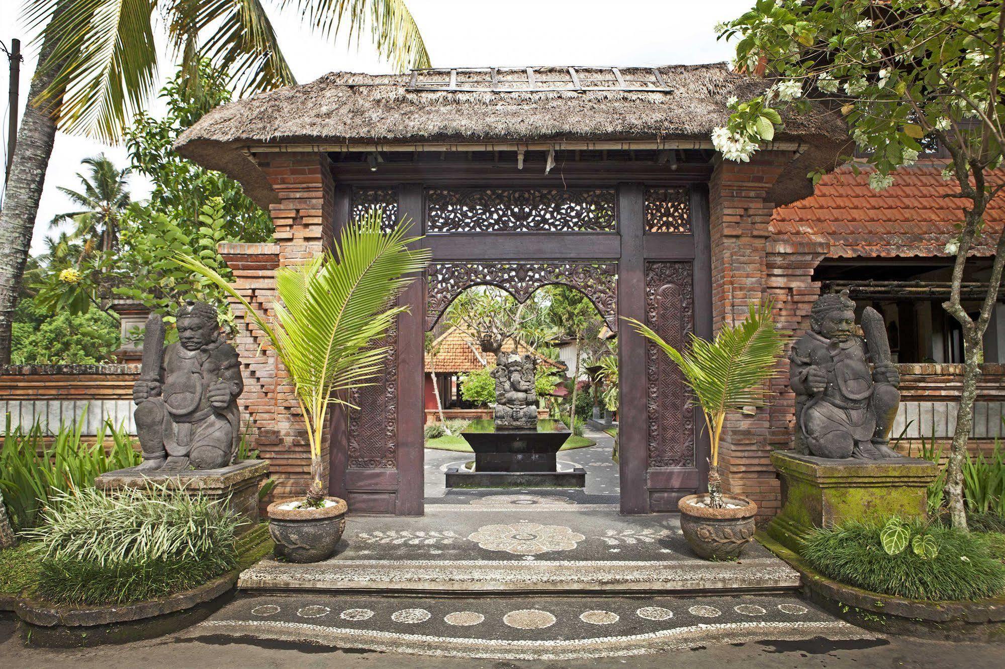Hotel The Artini Dijiwa 4*