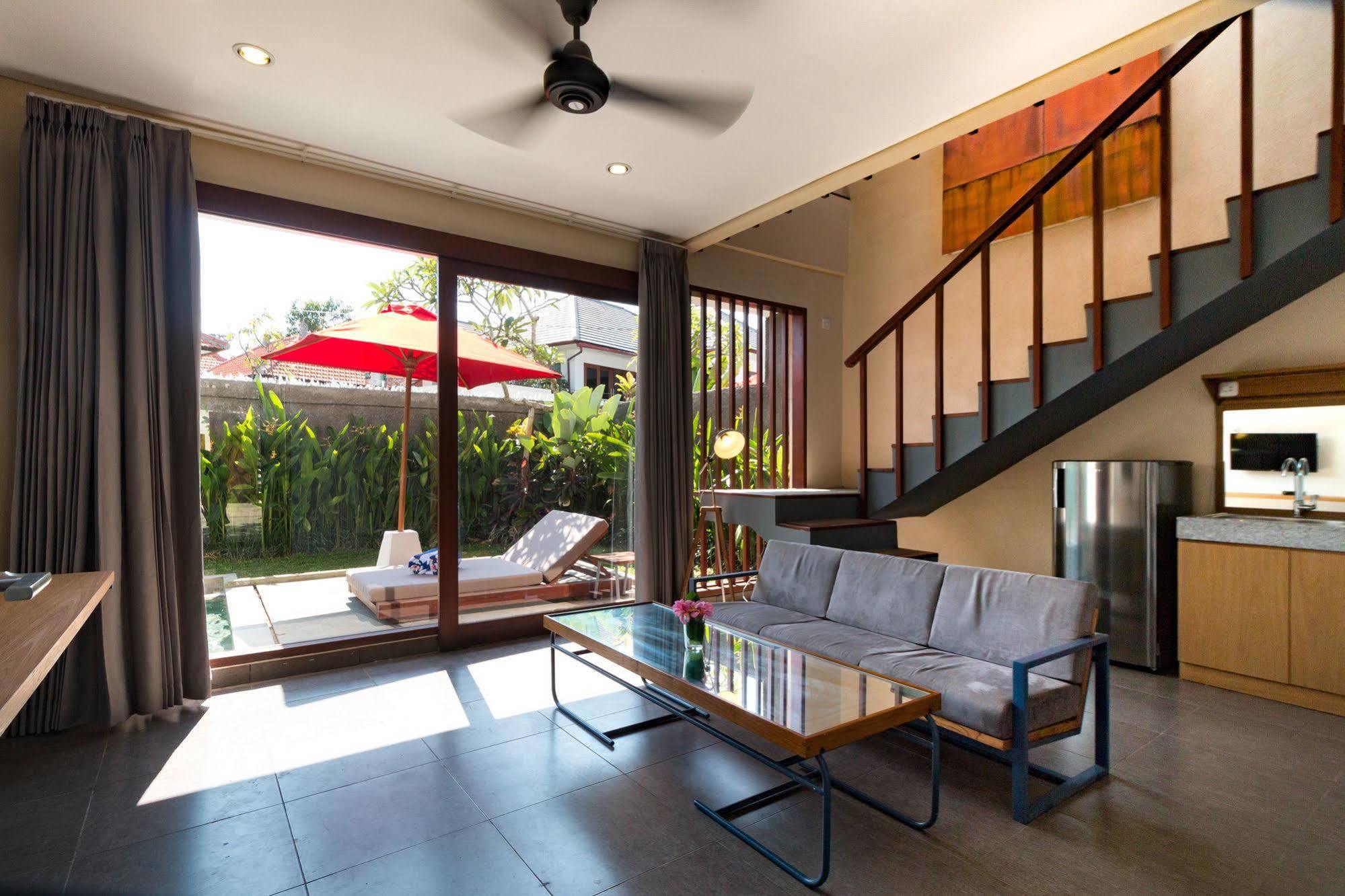 Art Villas *