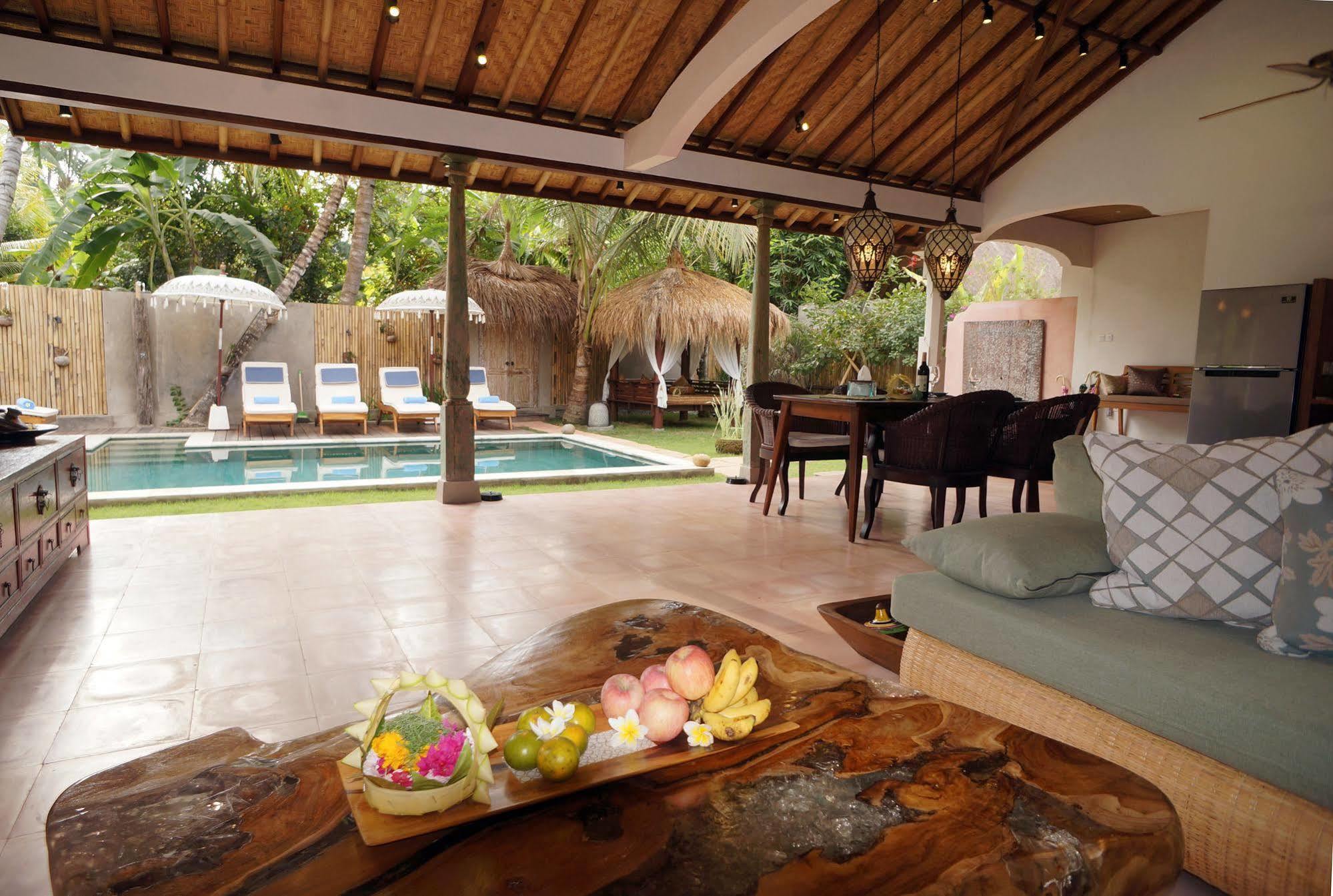 Resort Cili Emas Oceanside 3*