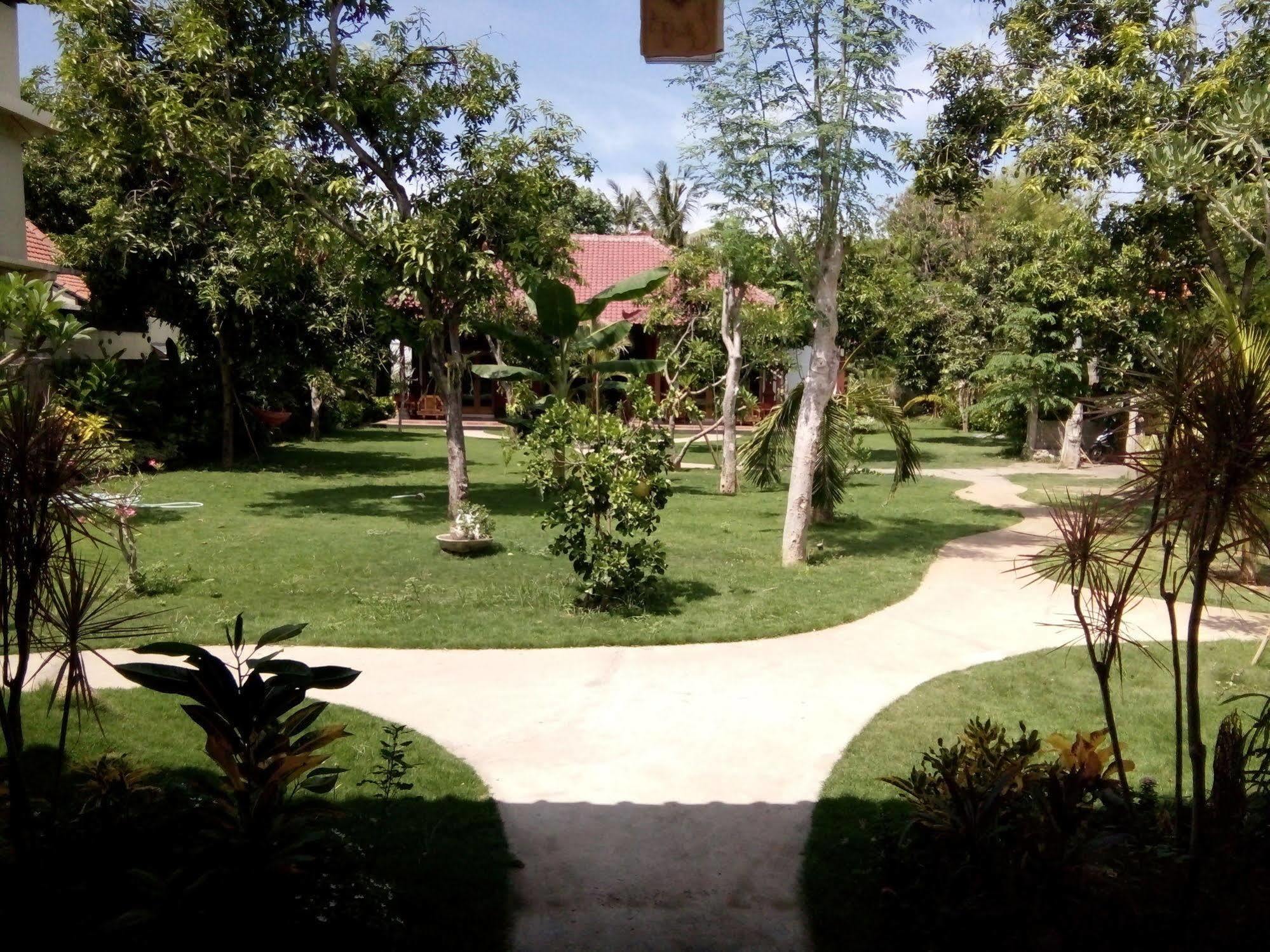 Biorock & Dive Center Homestay *