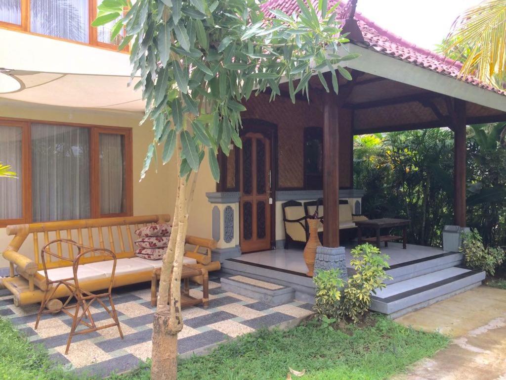 Hotel Astina 2*